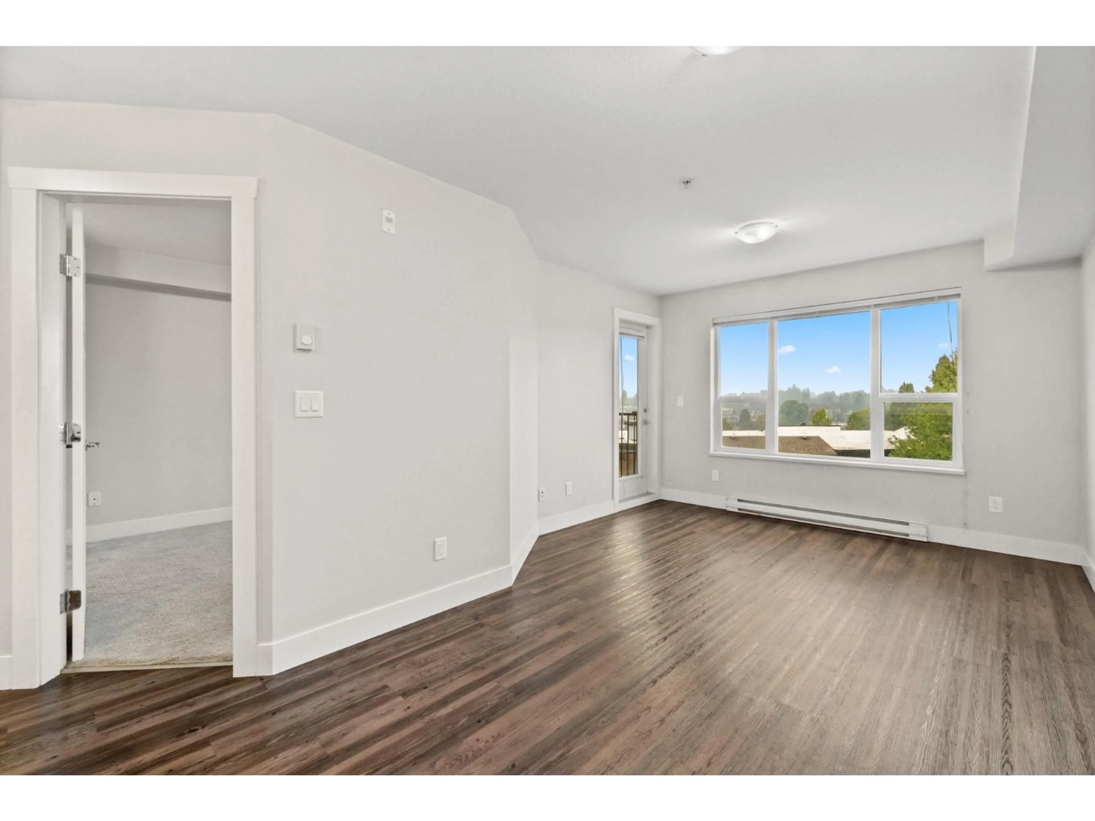 A pic of a room for 311 - 2565 CAMPBELL, Abbotsford British Columbia V2S0E3