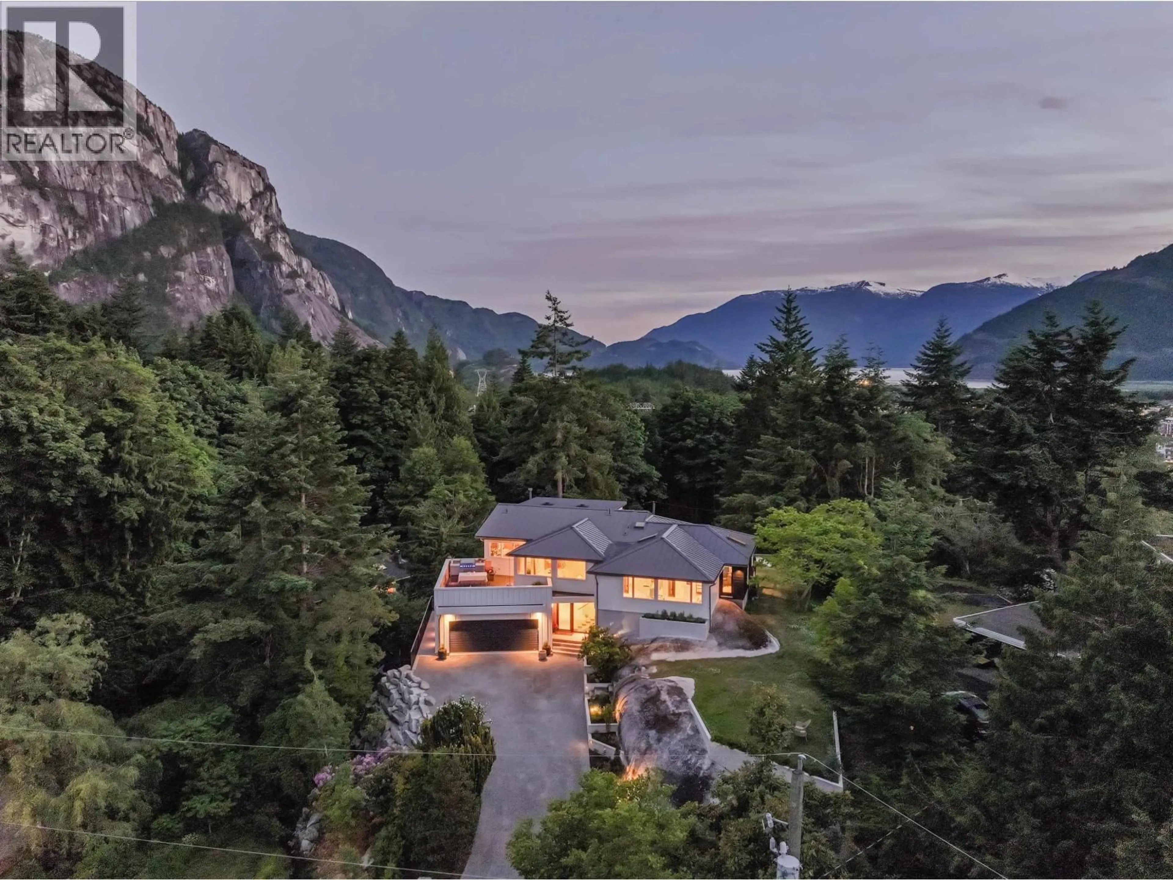 A pic from outside/outdoor area/front of a property/back of a property/a pic from drone, mountain view for 38243 VISTA CRESCENT, Squamish British Columbia V8B0B1