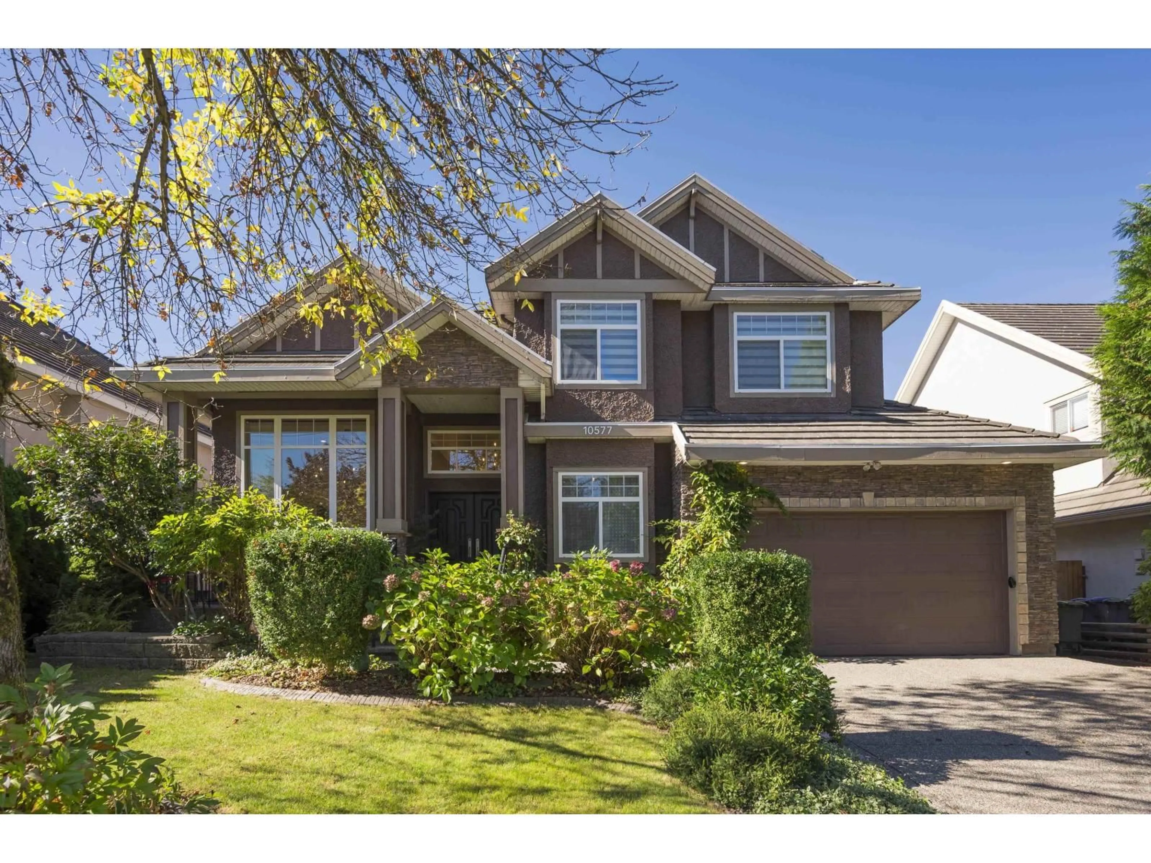 Home with vinyl exterior material, street for 10577 168TH, Surrey British Columbia V4N5L4