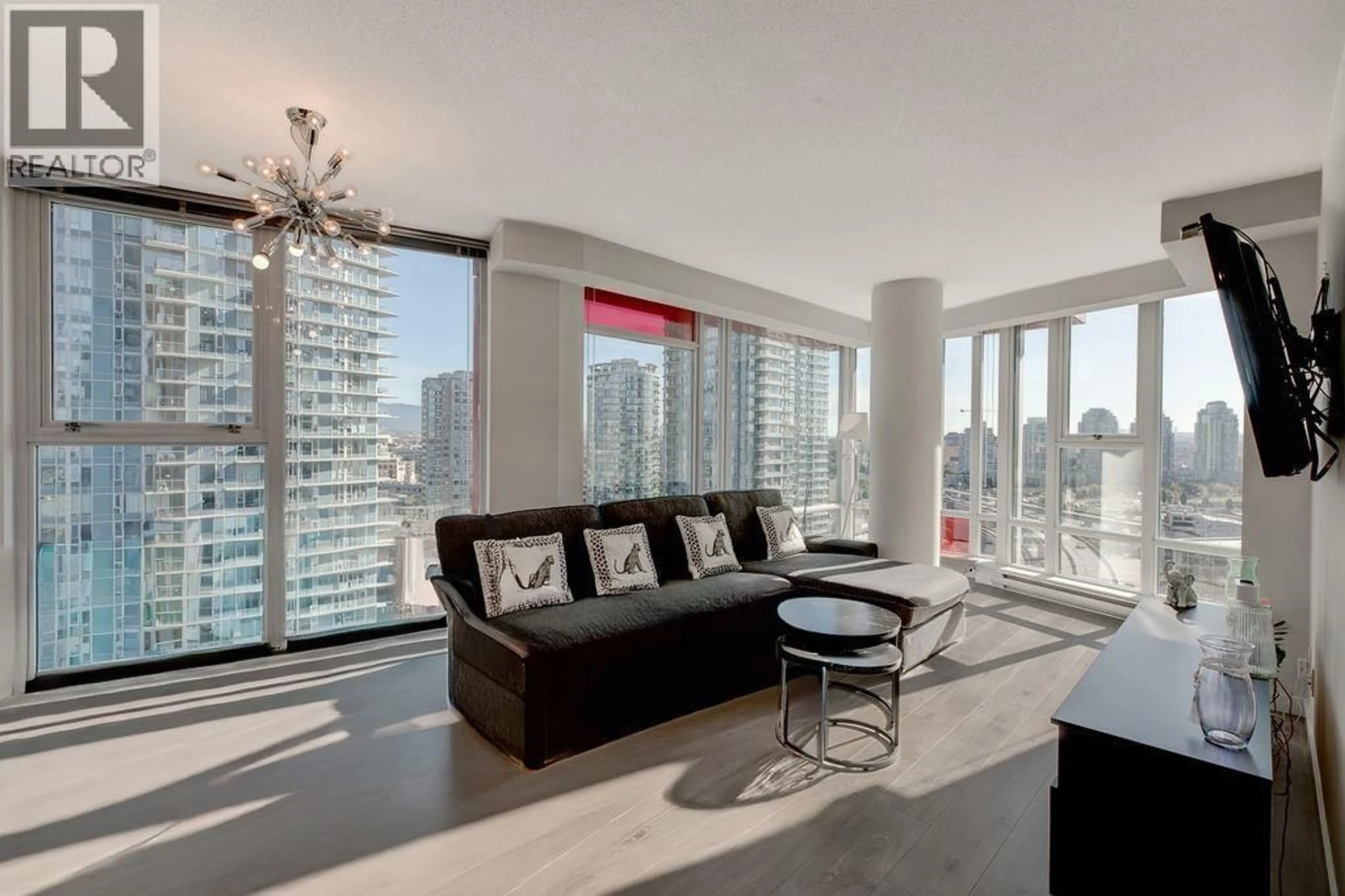 Living room with furniture, unknown for 1508 - 602 CITADEL PARADE, Vancouver British Columbia V6B1X2