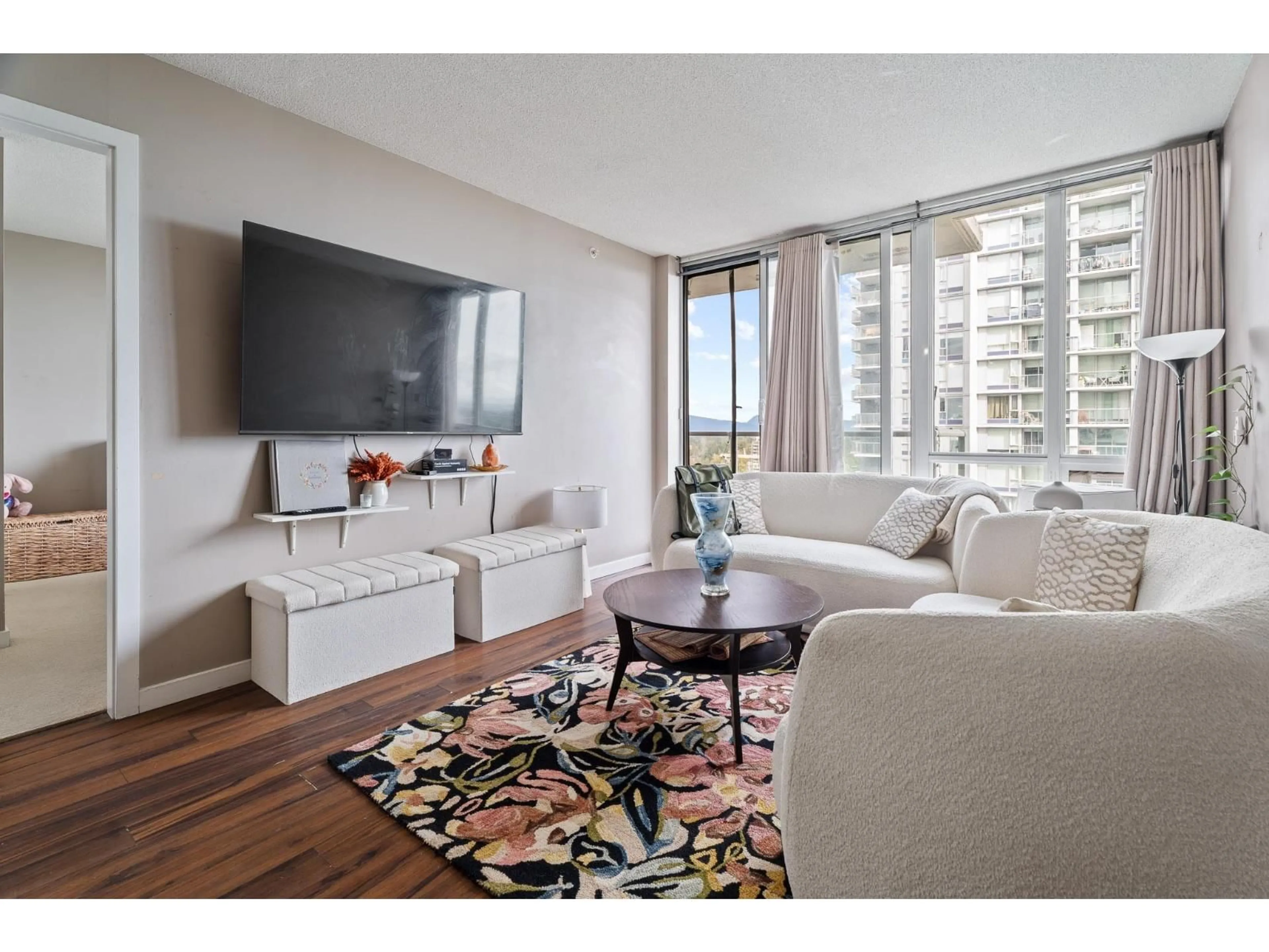 Living room with furniture, unknown for 3008 - 13688 100, Surrey British Columbia V3T0G5