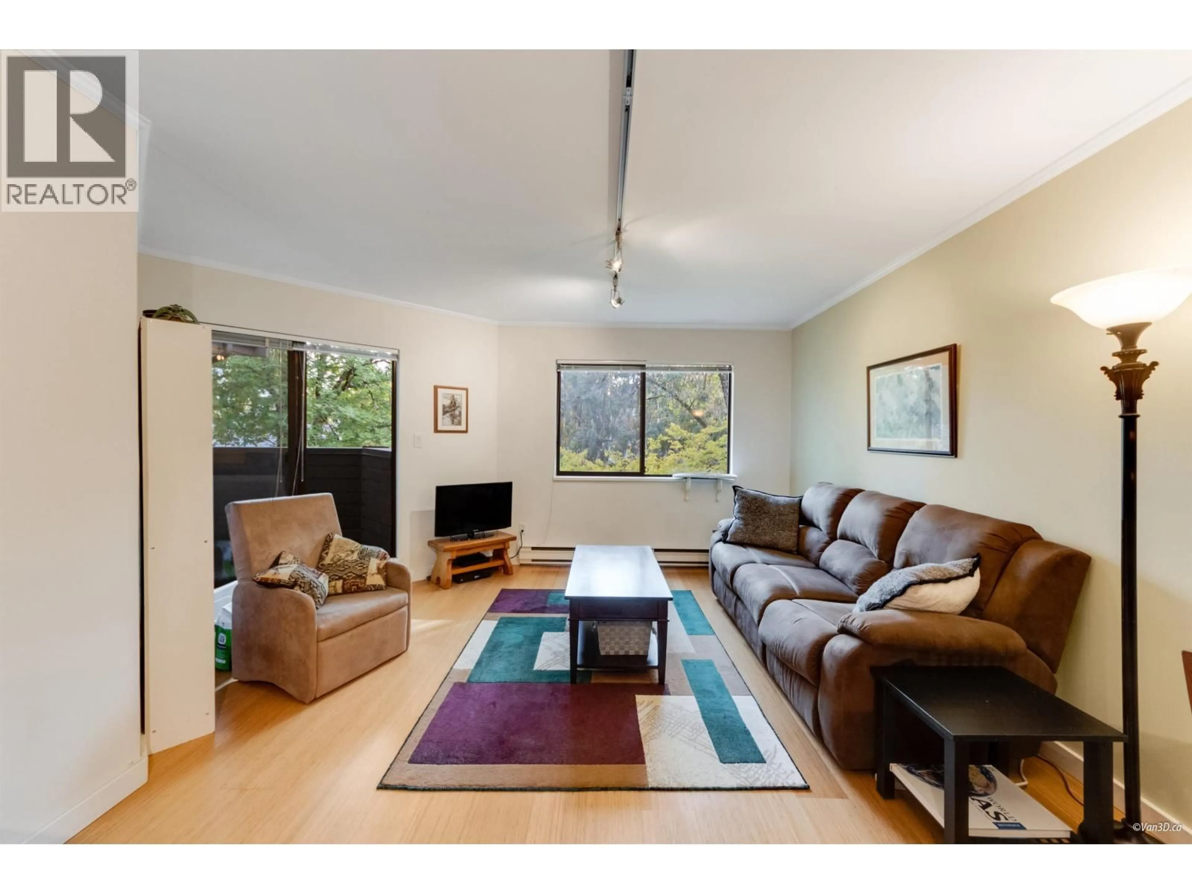 Living room with furniture, unknown for 302 - 1633 11TH AVENUE, Vancouver British Columbia V6J2B8