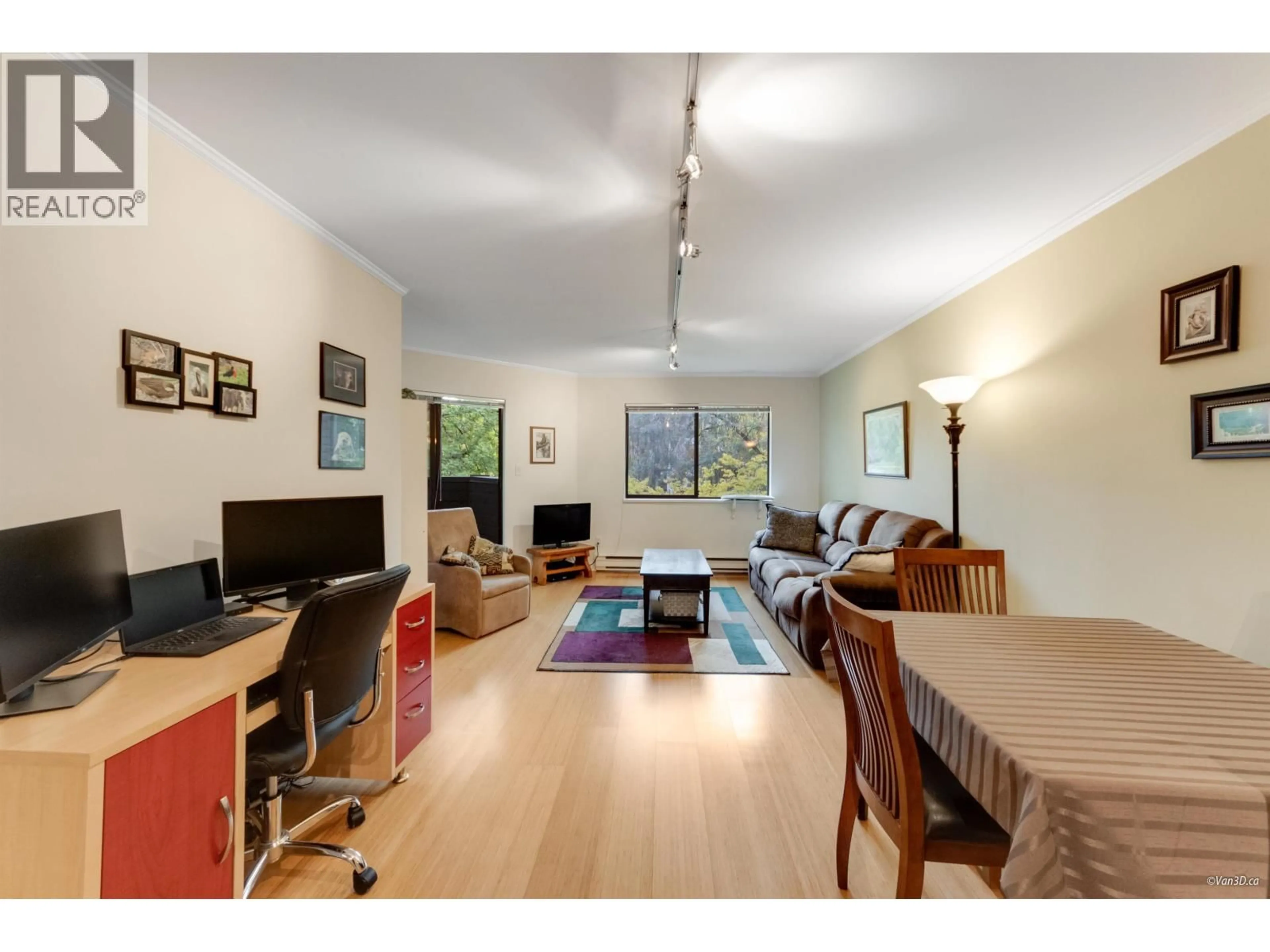 A pic of a room for 302 - 1633 11TH AVENUE, Vancouver British Columbia V6J2B8