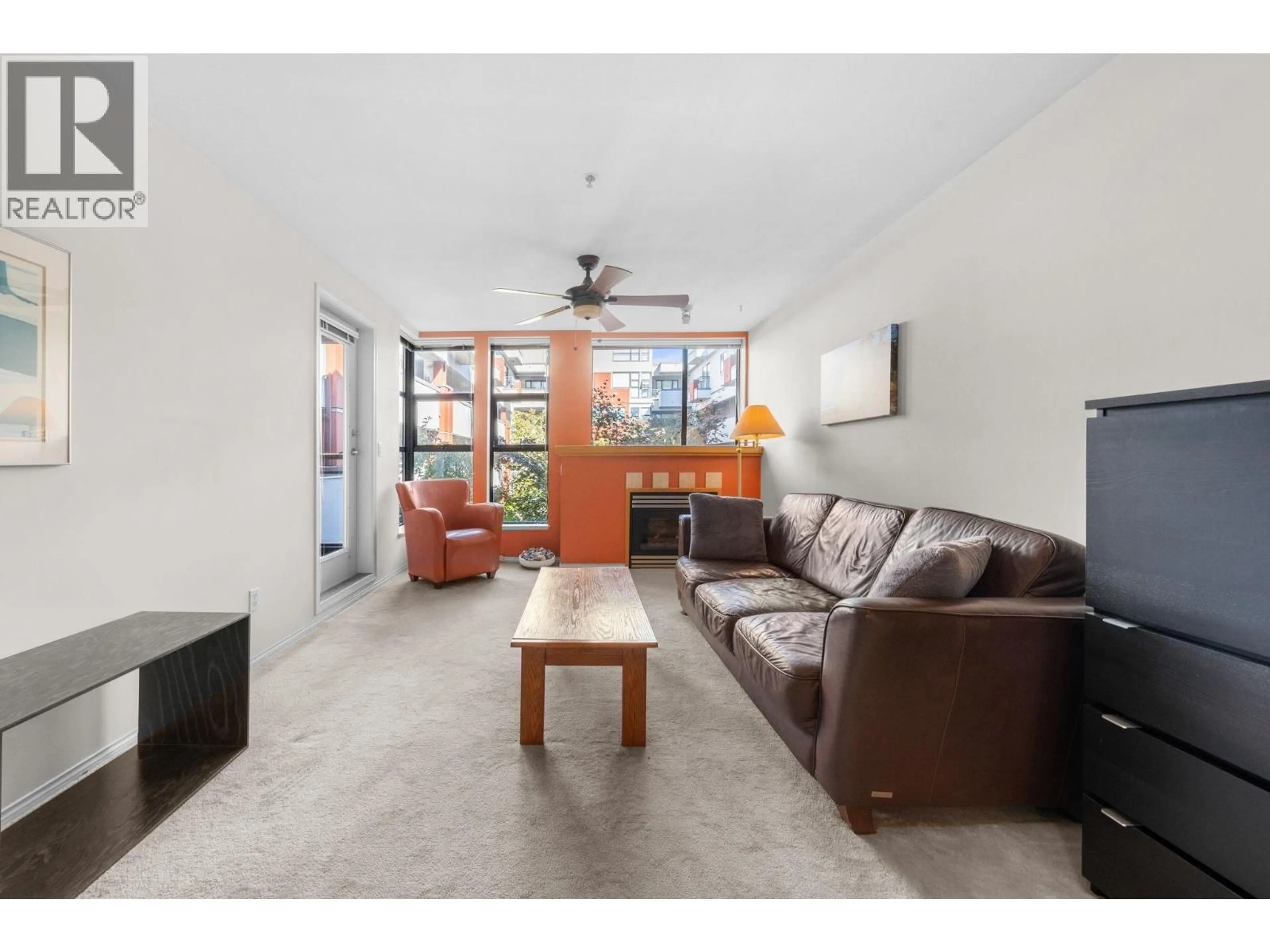 Living room with furniture, unknown for 405 - 305 LONSDALE AVENUE, North Vancouver British Columbia V7M2G3