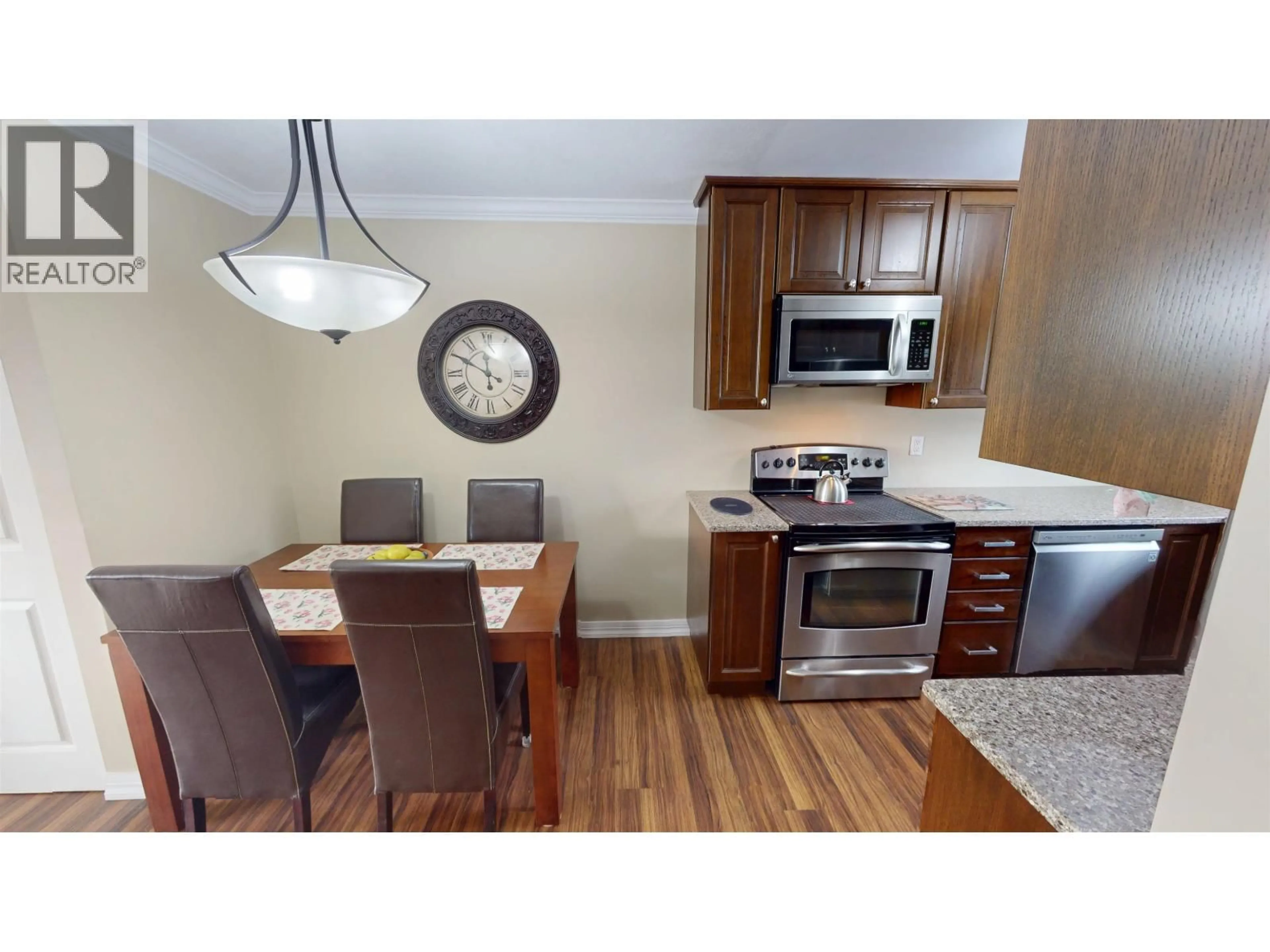 Standard kitchen, wood/laminate floor for 4 - 175 BOWRON AVENUE, Quesnel British Columbia V2J5T3