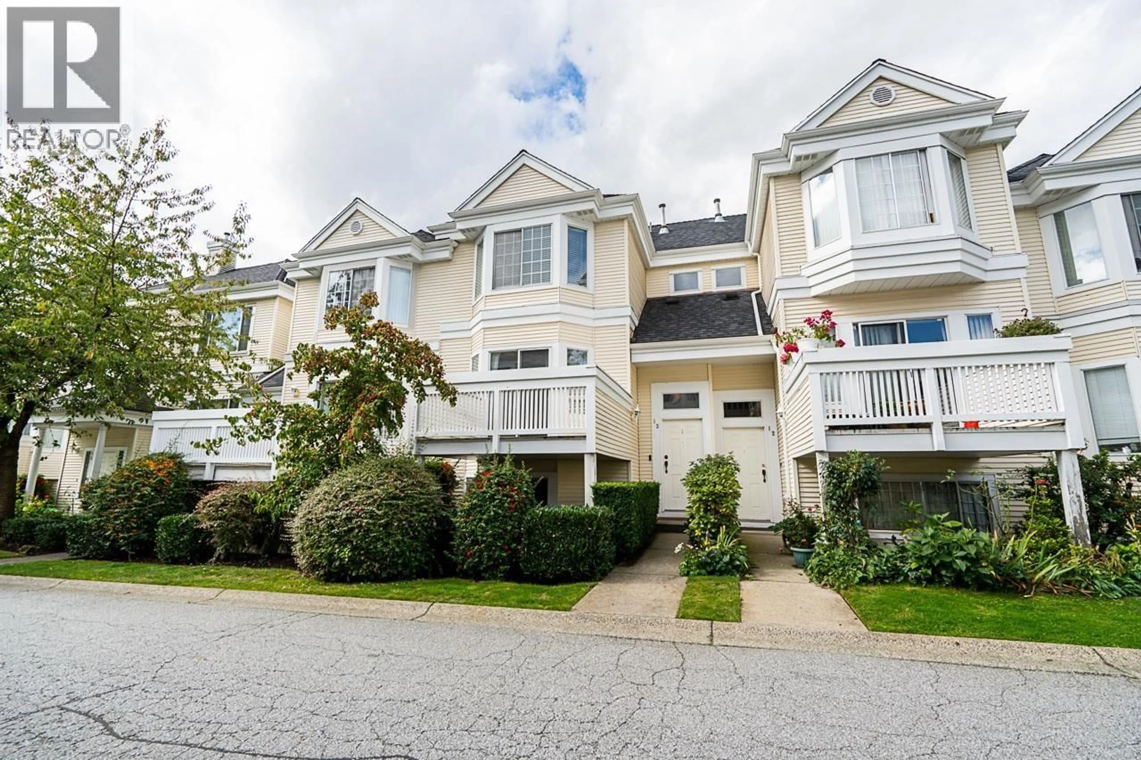 Patio, street for 13 - 6700 RUMBLE STREET, Burnaby British Columbia V5E4H7