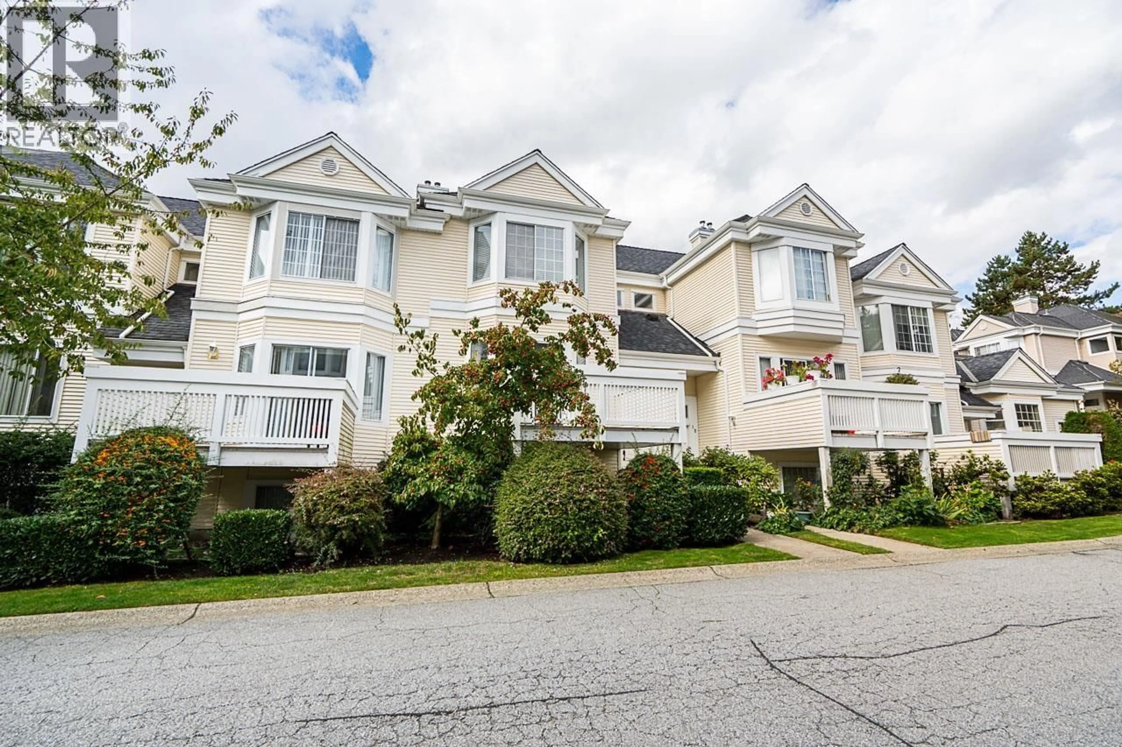 Unknown for 13 - 6700 RUMBLE STREET, Burnaby British Columbia V5E4H7