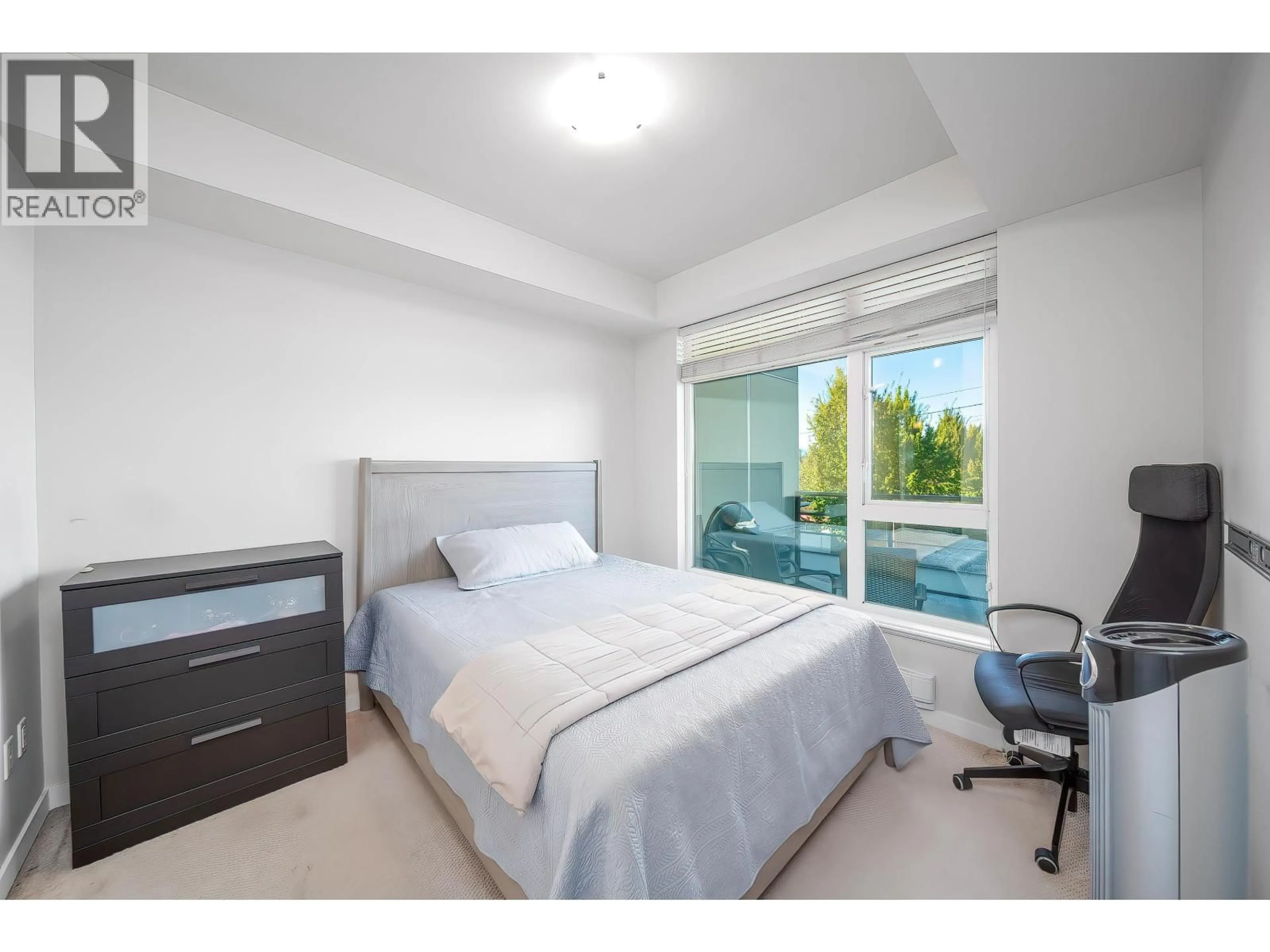 Bedroom with bed, unknown for 207 - 5288 GRIMMER STREET, Burnaby British Columbia V5H0C5
