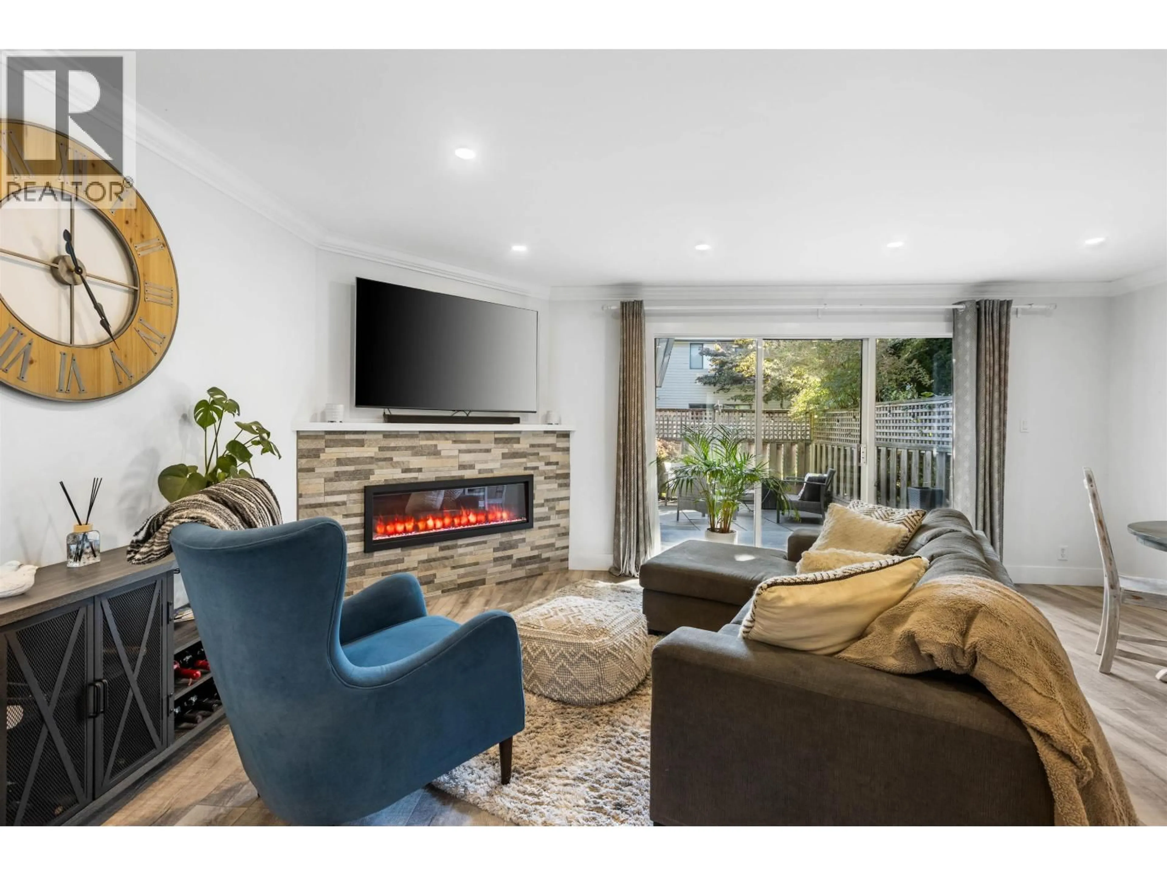 Living room with furniture, unknown for 28 - 10840 SPRINGMONT DRIVE, Richmond British Columbia V7E3S5