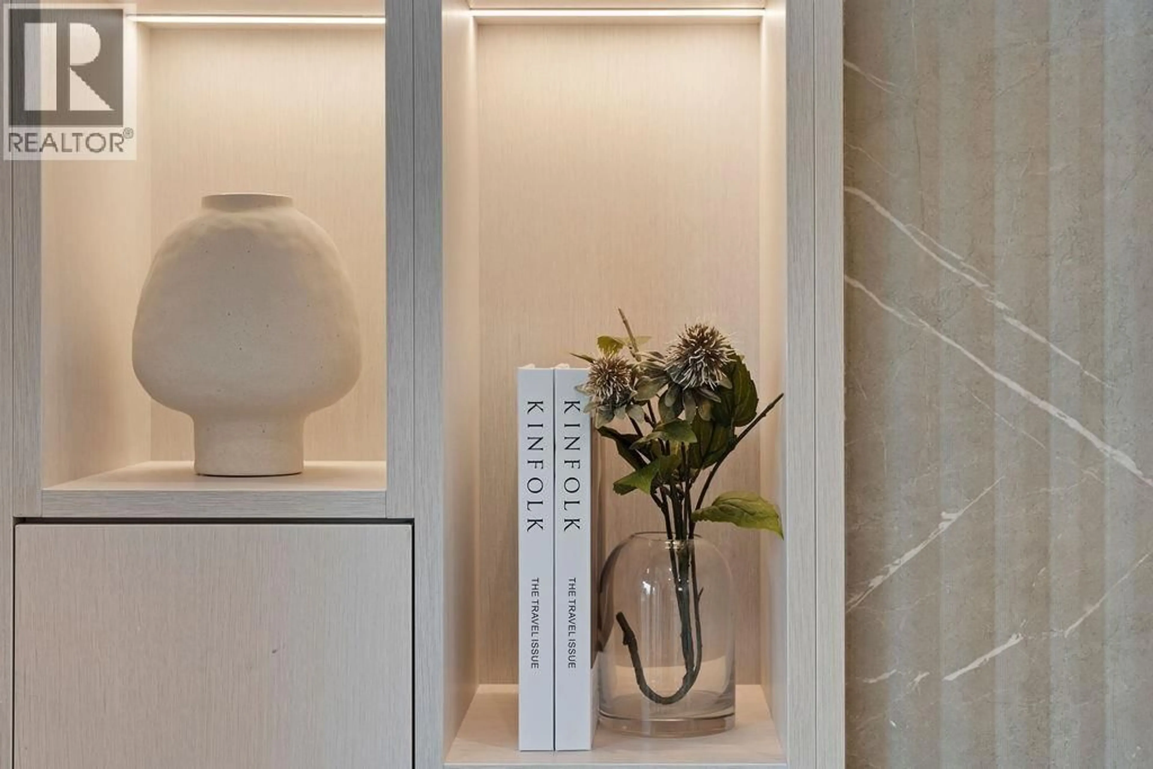 Indoor entryway for 6892 BROOKS STREET, Vancouver British Columbia V5S3J7