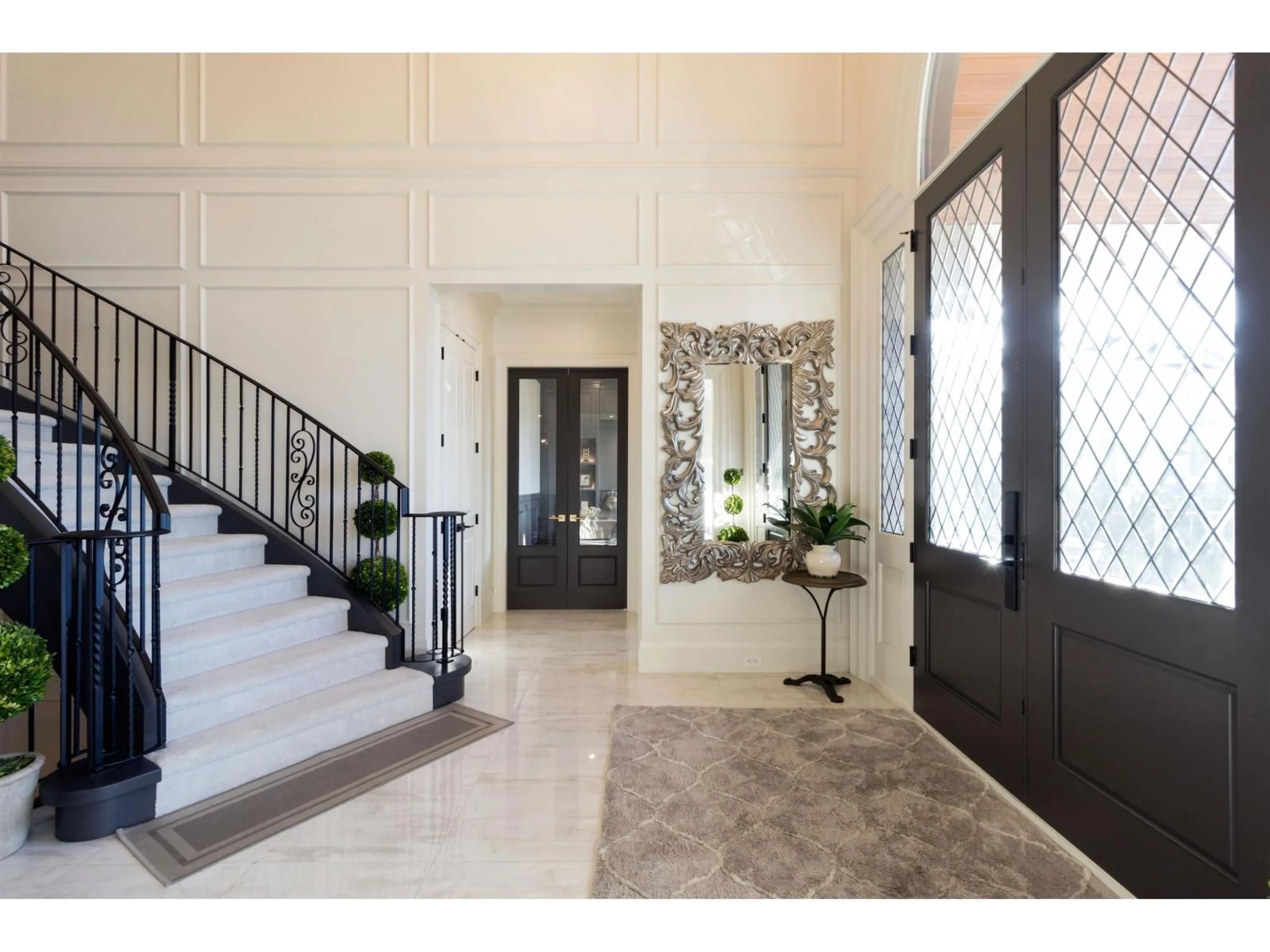 Indoor foyer for 2886 165B, Surrey British Columbia V3Z0X9