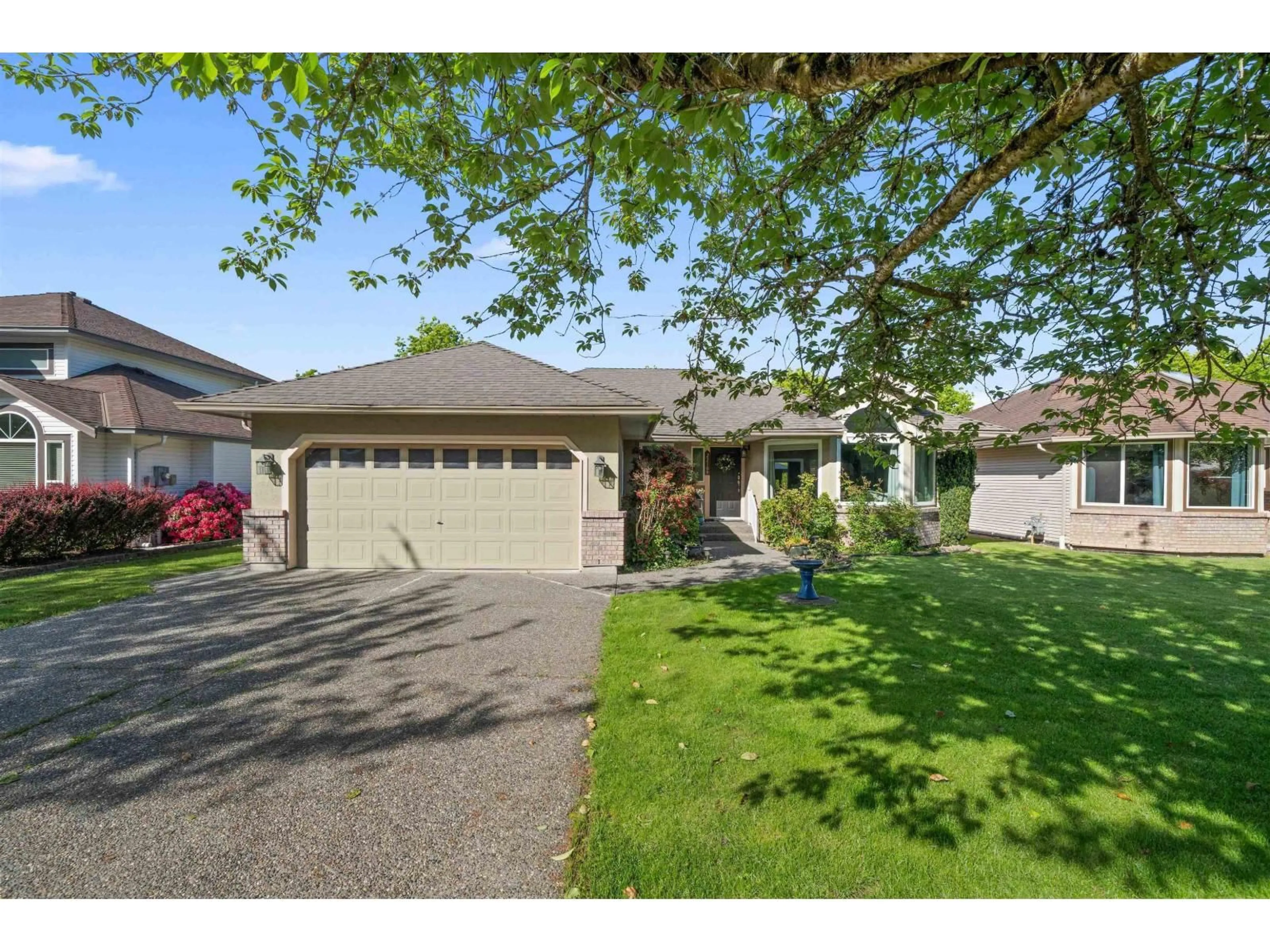 A pic from outside/outdoor area/front of a property/back of a property/a pic from drone, street for 22109 OLD YALE, Langley British Columbia V2Z1A3