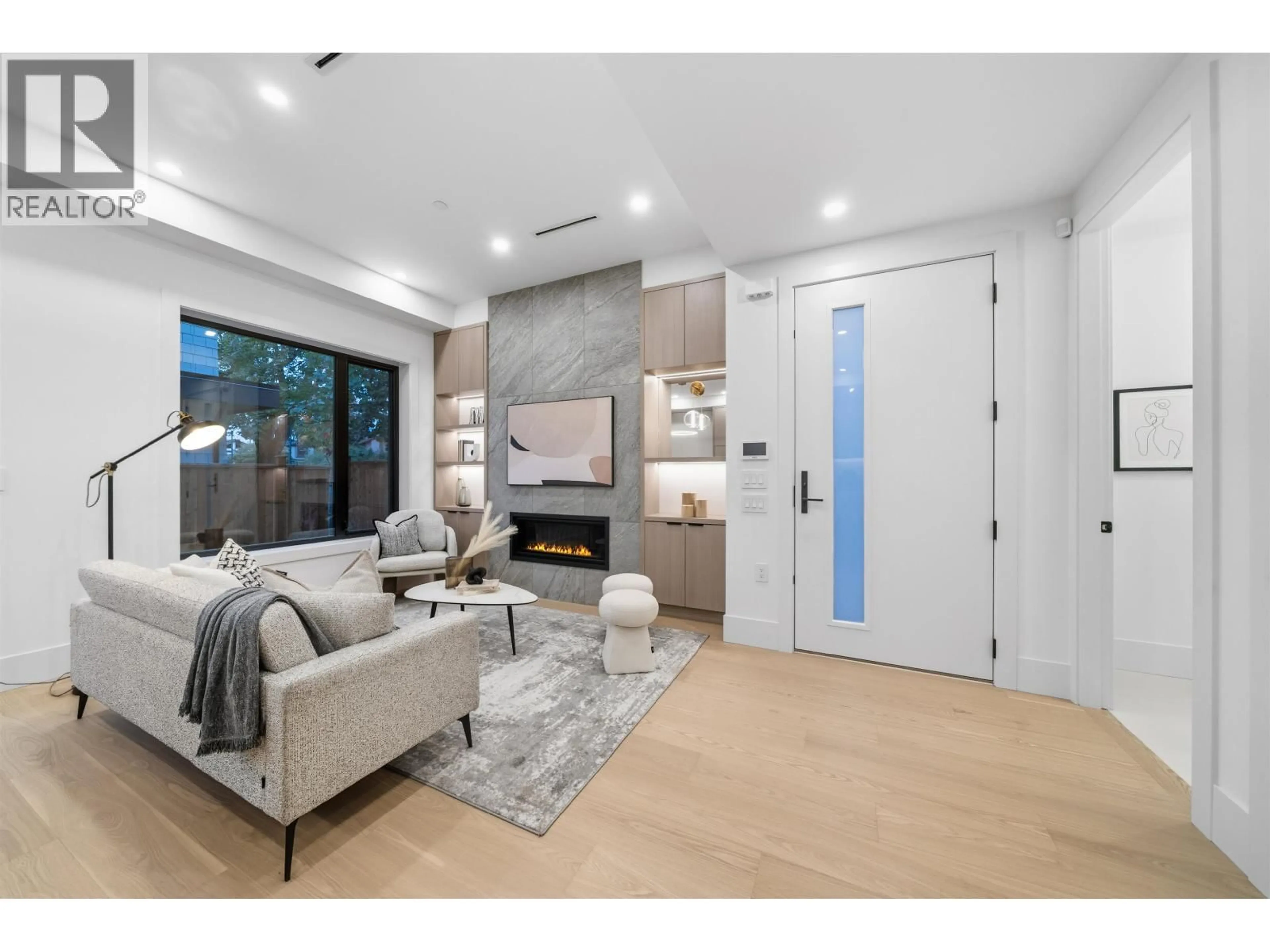 Unknown for 311 KAMLOOPS STREET, Vancouver British Columbia V5K0A9
