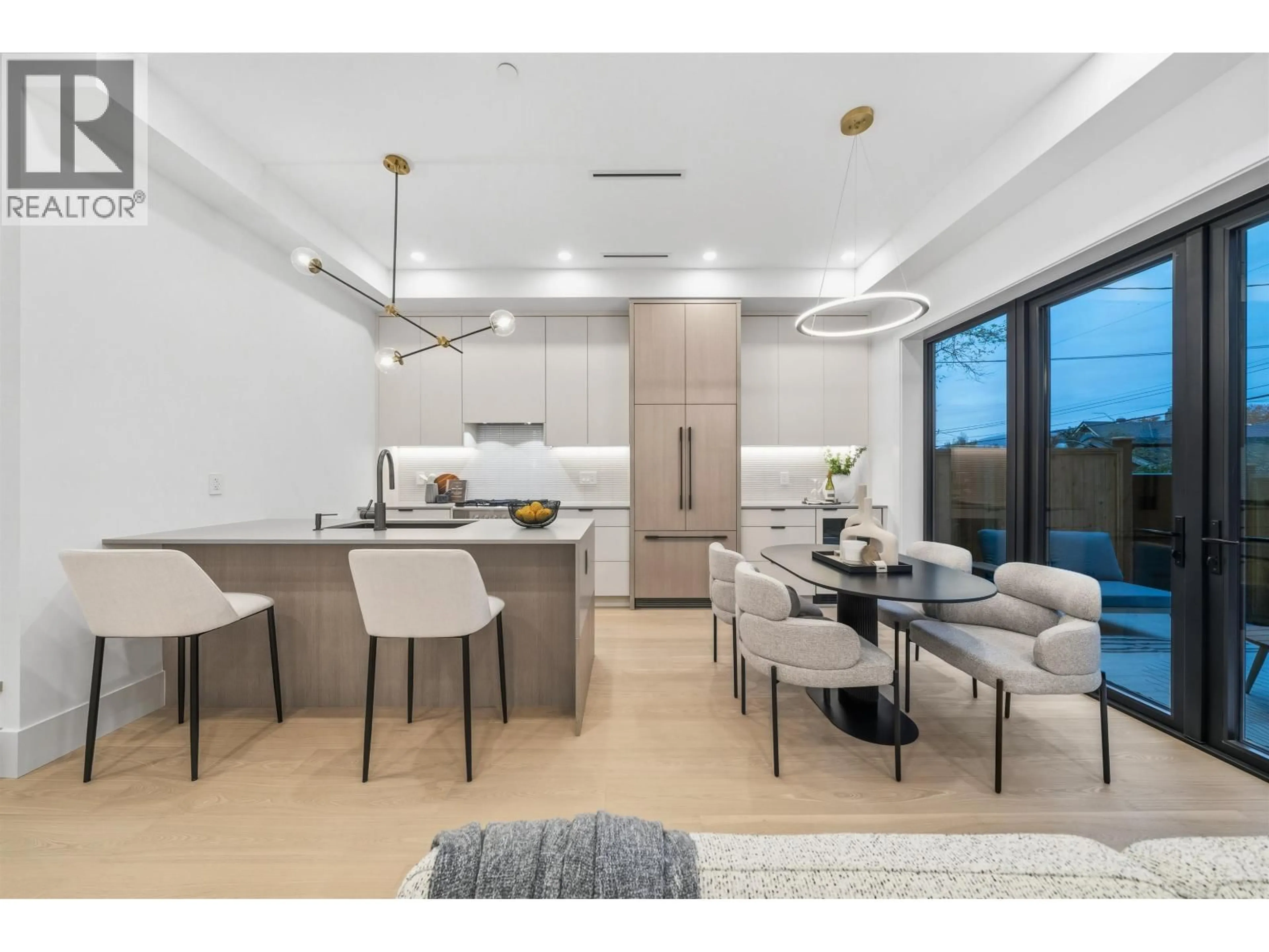 Open concept kitchen, unknown for 311 KAMLOOPS STREET, Vancouver British Columbia V5K0A9