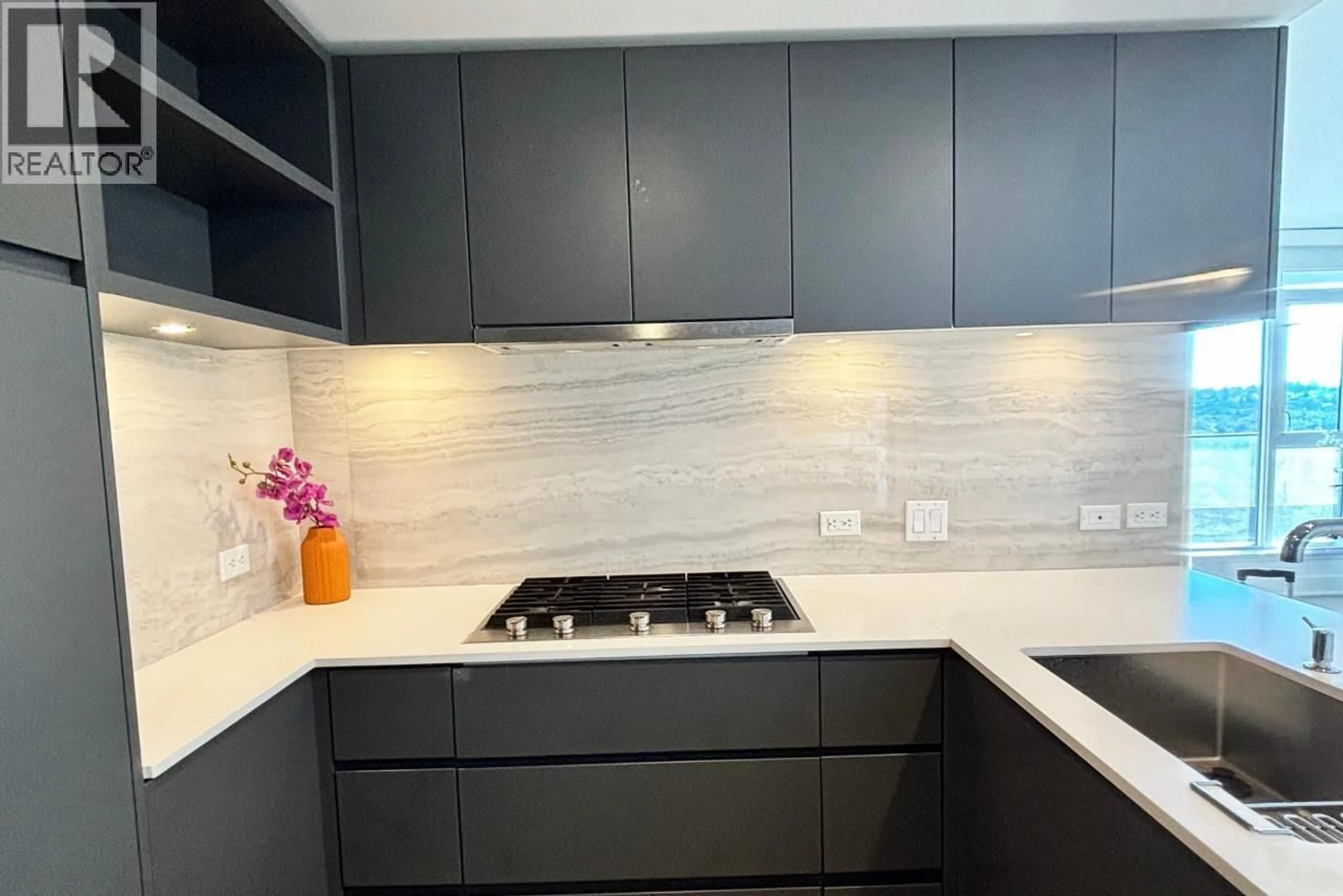 Contemporary kitchen, ceramic/tile floor for 1707 - 450 WESTVIEW STREET, Coquitlam British Columbia V3K6C3