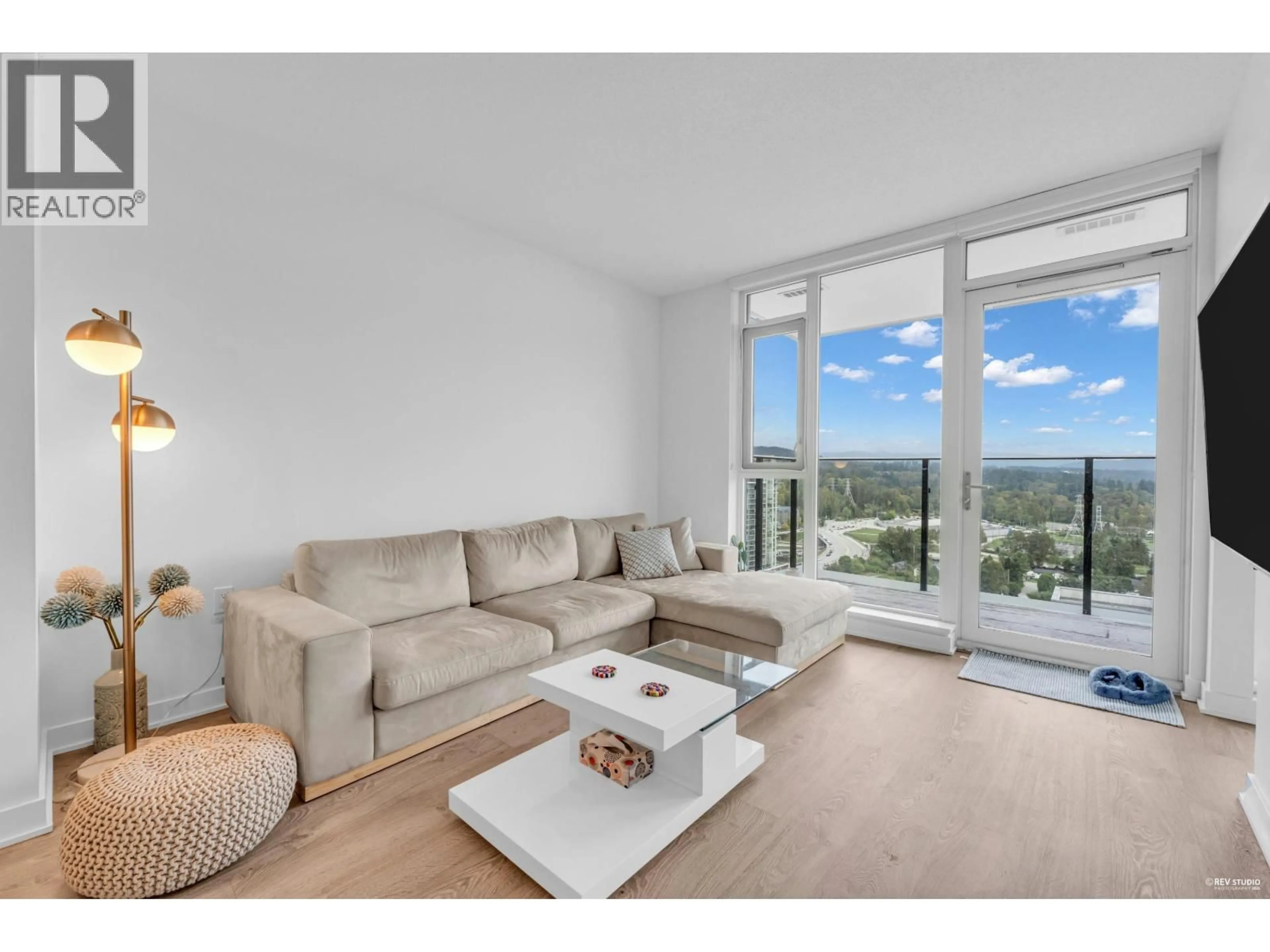 Living room with furniture, unknown for 2402 - 1401 HUNTER STREET, North Vancouver British Columbia V7J1H3