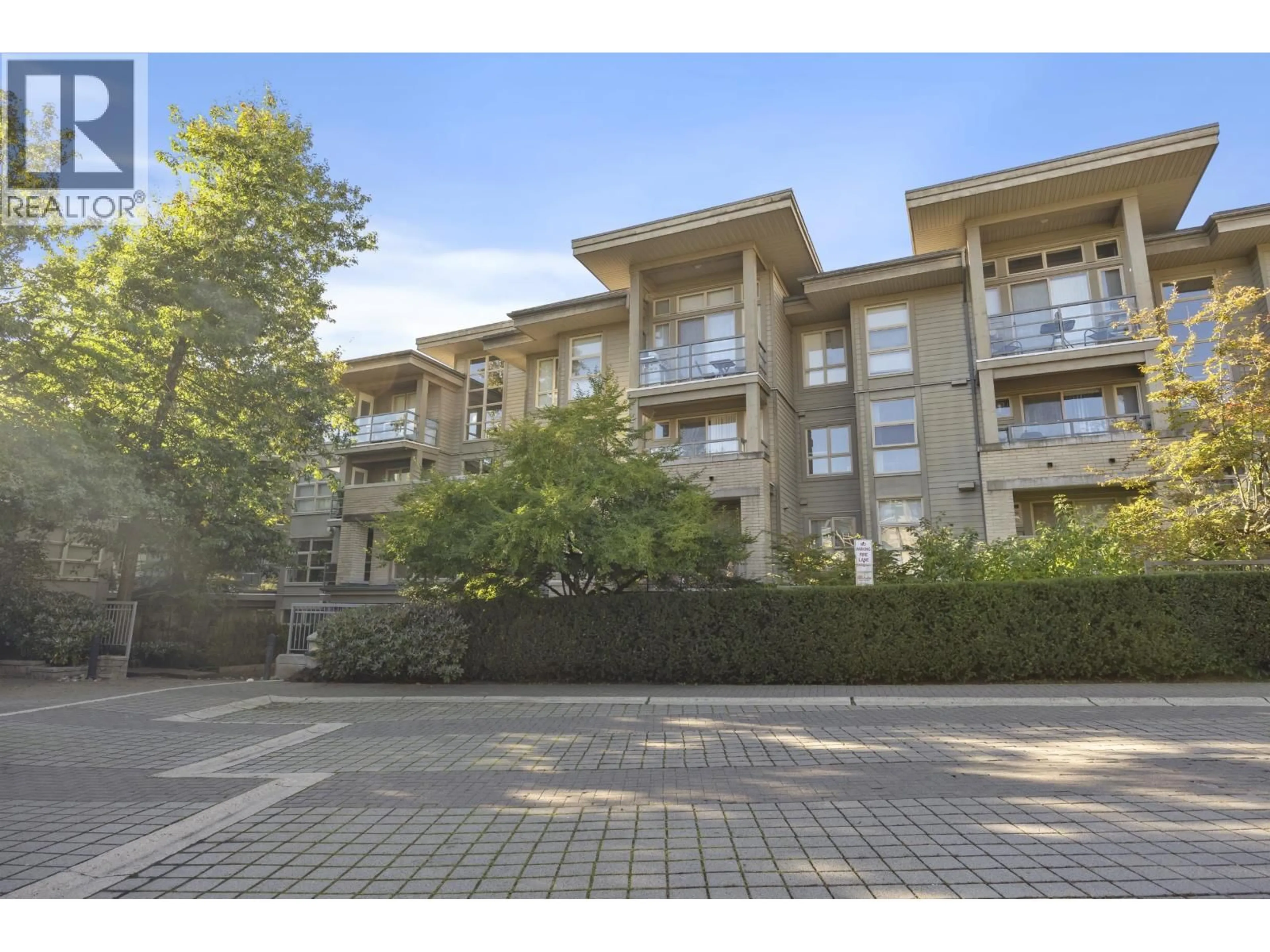 Unknown for 310 - 9339 UNIVERSITY CRESCENT, Burnaby British Columbia V5A4Y1