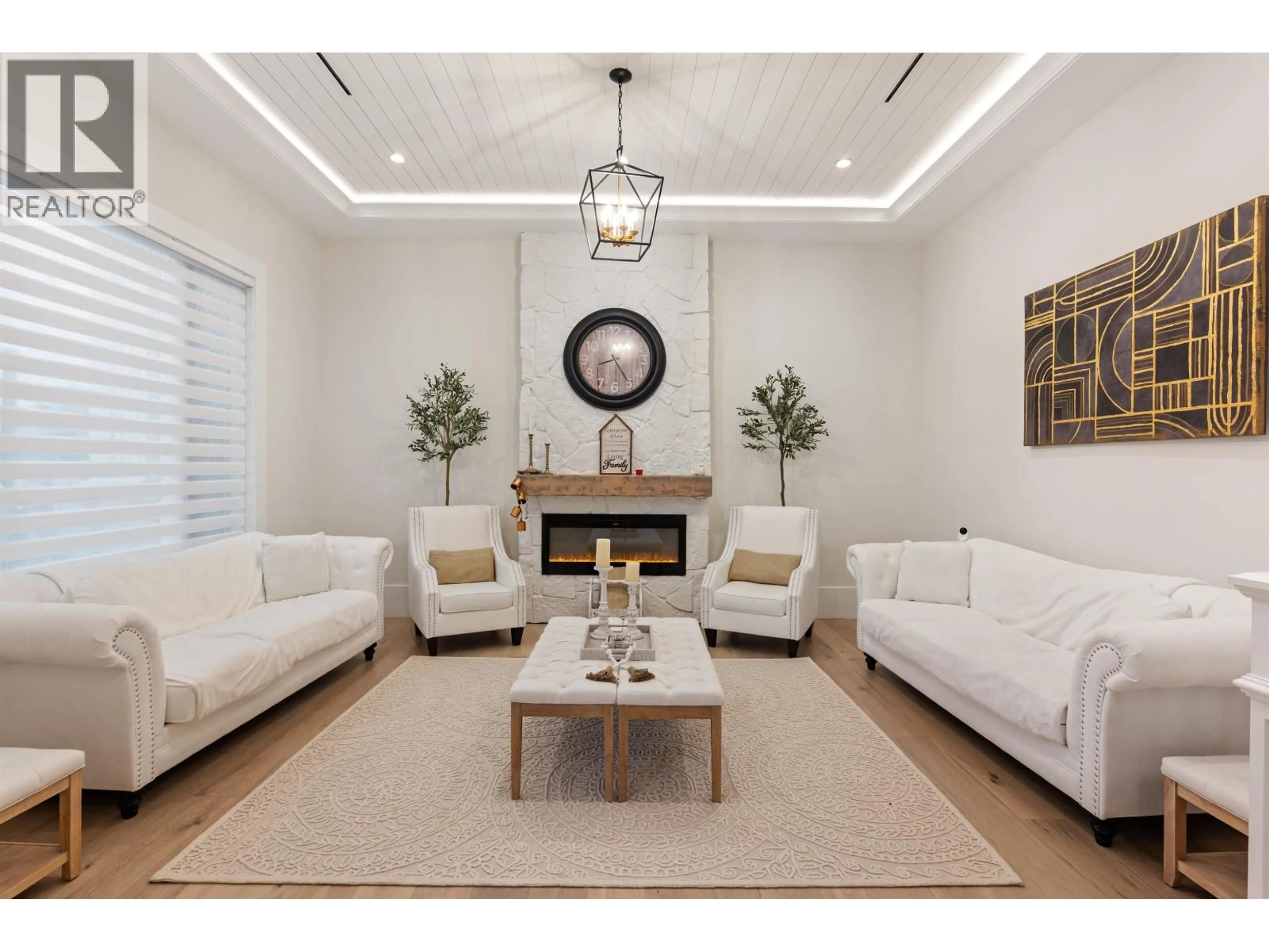 Living room with furniture, unknown for 11566 BLUNDELL ROAD, Richmond British Columbia V6Y1L3