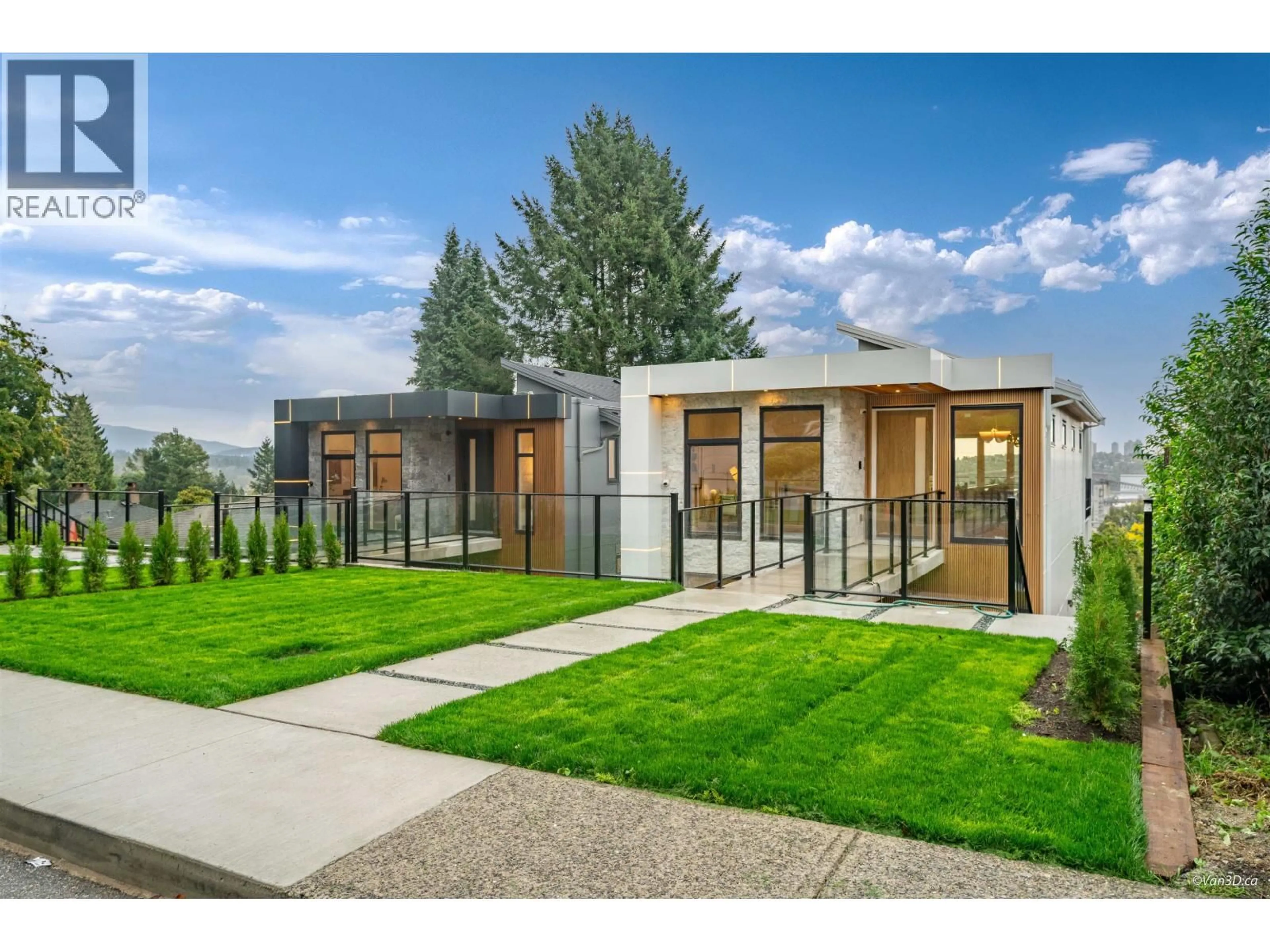 Unknown for 971 ADDERLEY STREET, North Vancouver British Columbia V7L1T2