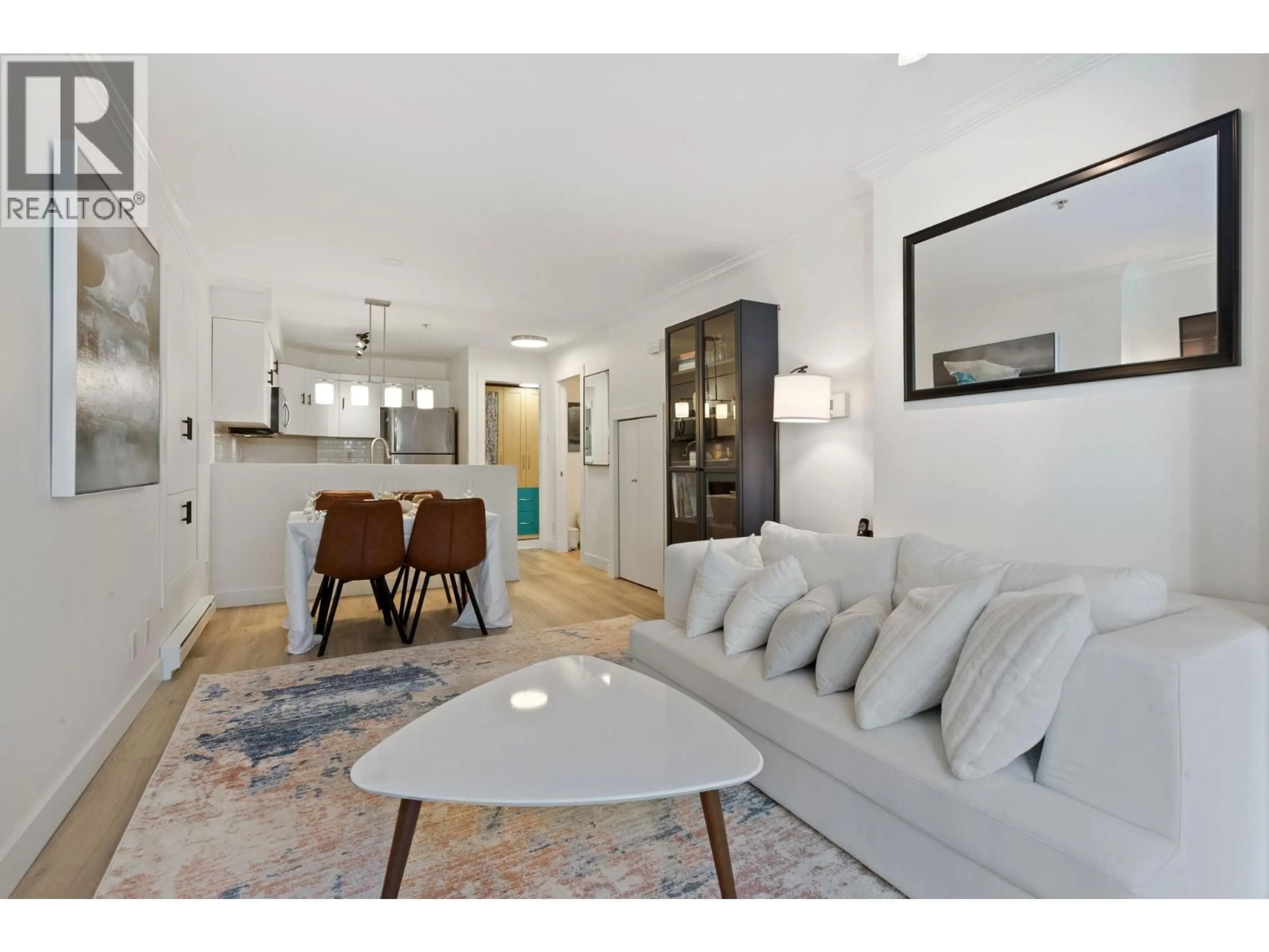 Living room with furniture, unknown for 19 - 628 6TH AVENUE, Vancouver British Columbia V5Z1A3