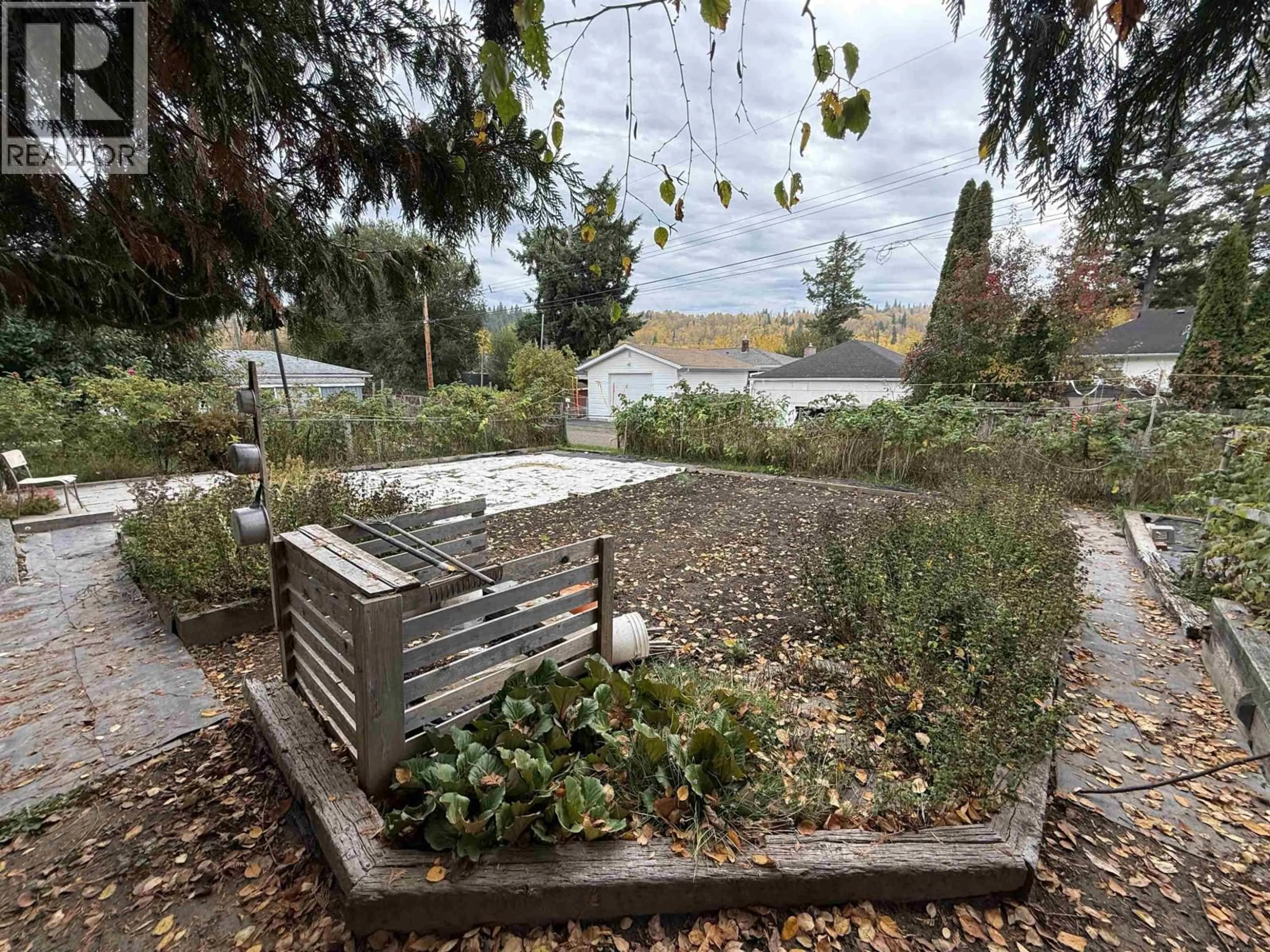 Patio, unknown for 956 YORSTON AVENUE, Quesnel British Columbia V2J3B1