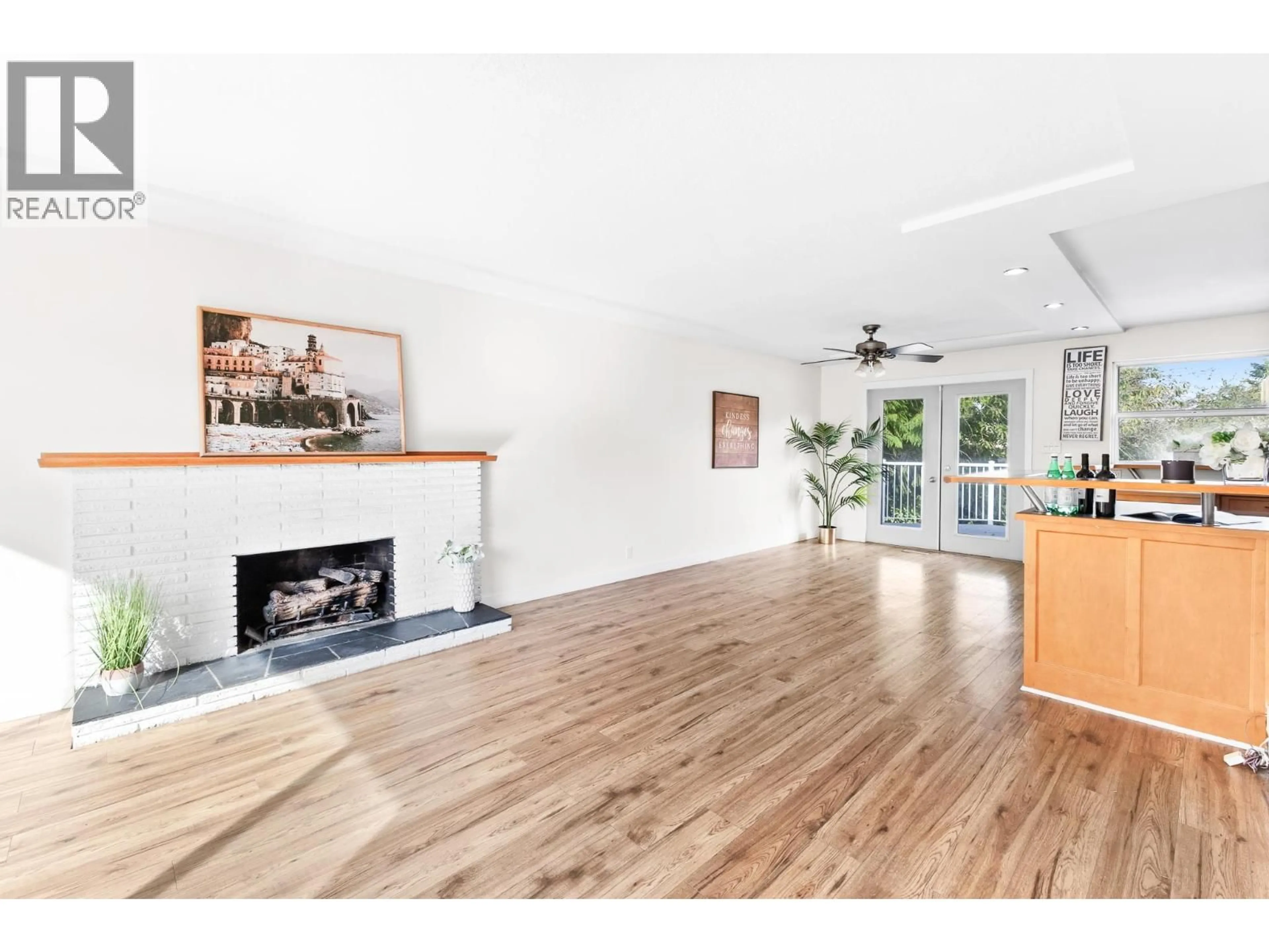 Open concept kitchen, wood/laminate floor for 1119 SPRICE AVENUE, Coquitlam British Columbia V3J2P3