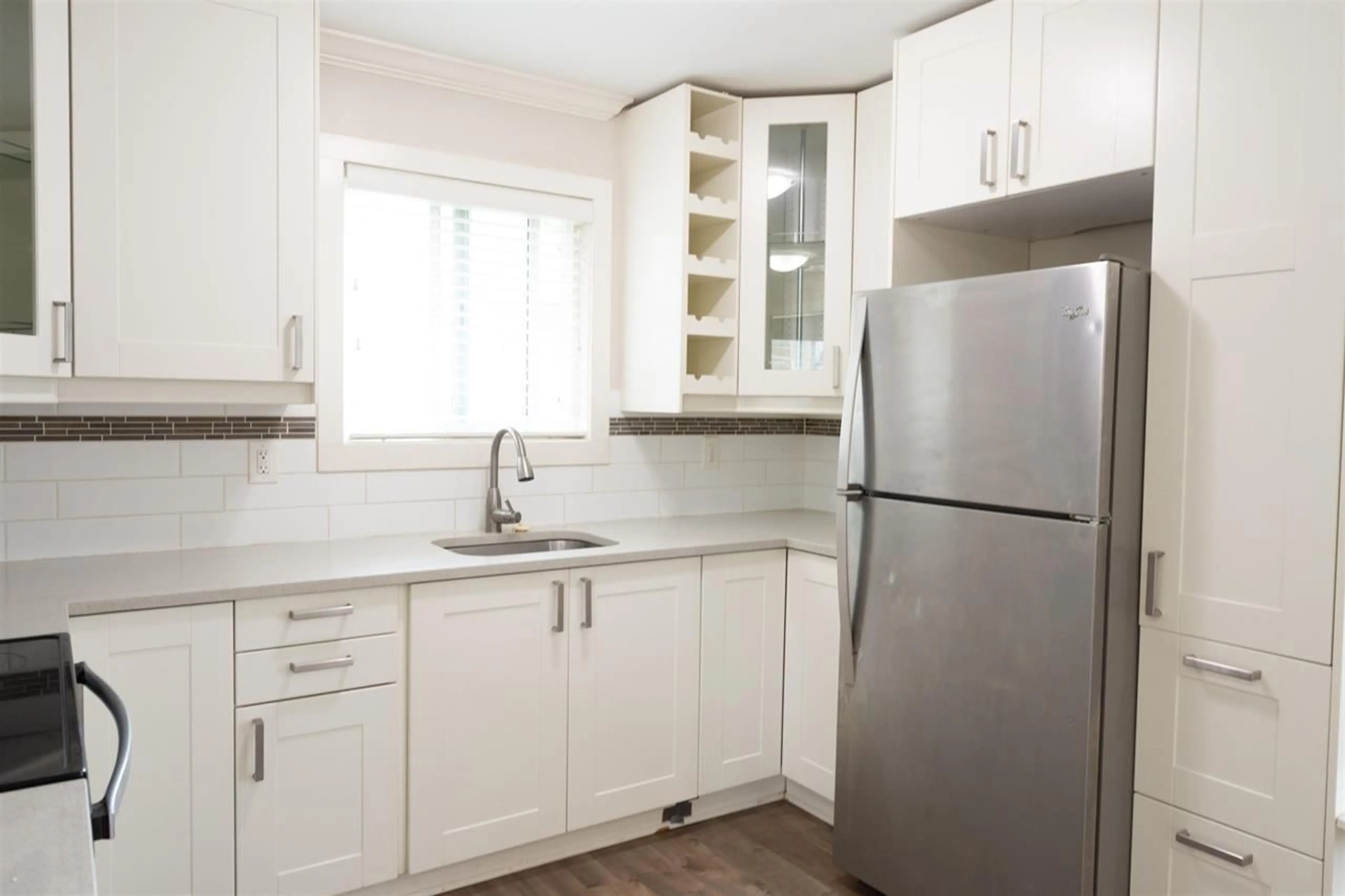 Standard kitchen, unknown for 19 - 5648 VEDDER ROAD, Chilliwack British Columbia V2R3M8