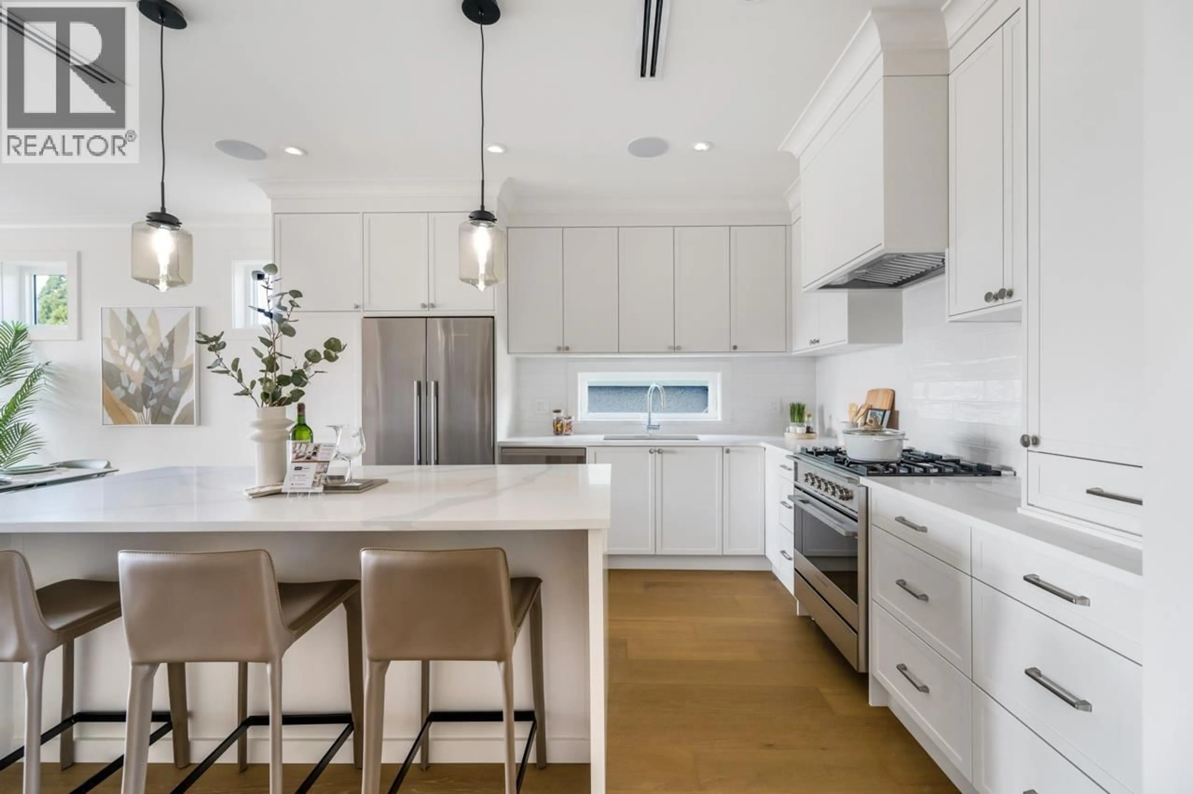 Open concept kitchen, ceramic/tile floor for 7381 IMPERIAL STREET, Burnaby British Columbia V5E1N8
