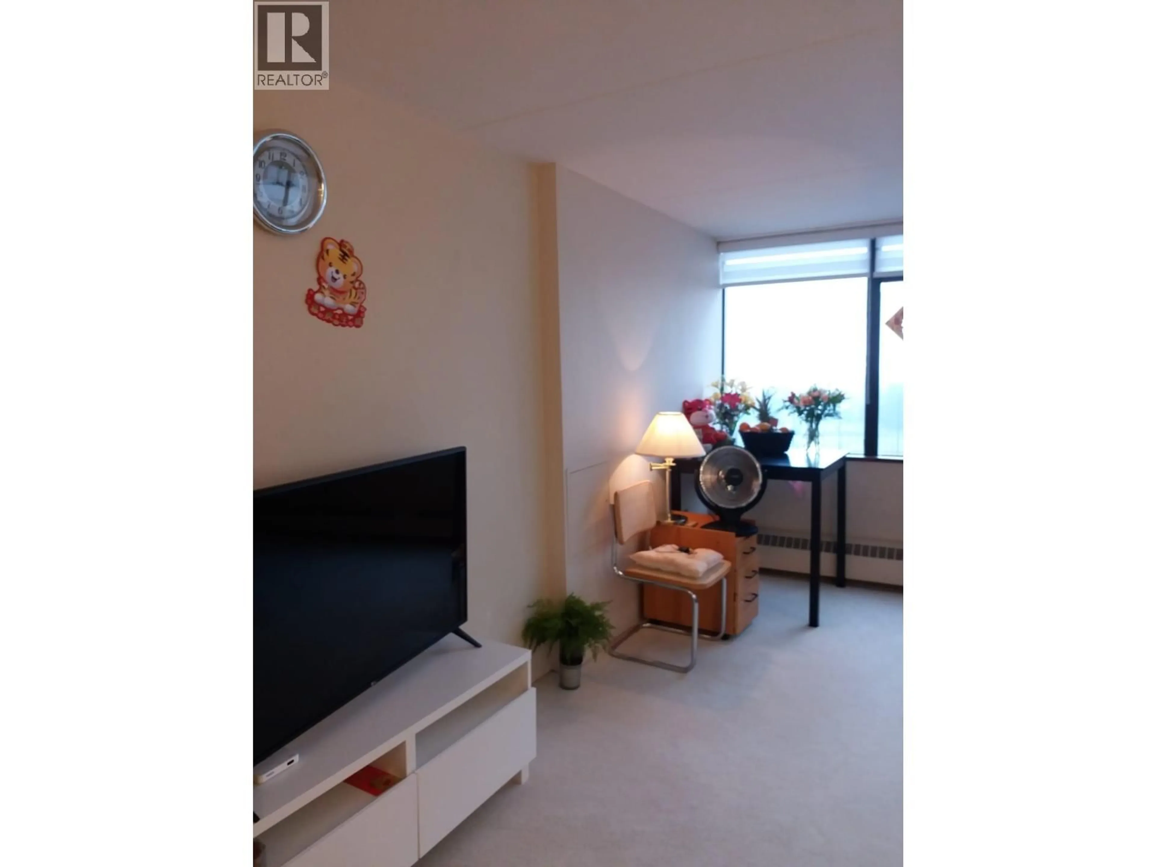 A pic of a room for 1306 - 6651 MINORU BOULEVARD, Richmond British Columbia V6Y1Z2