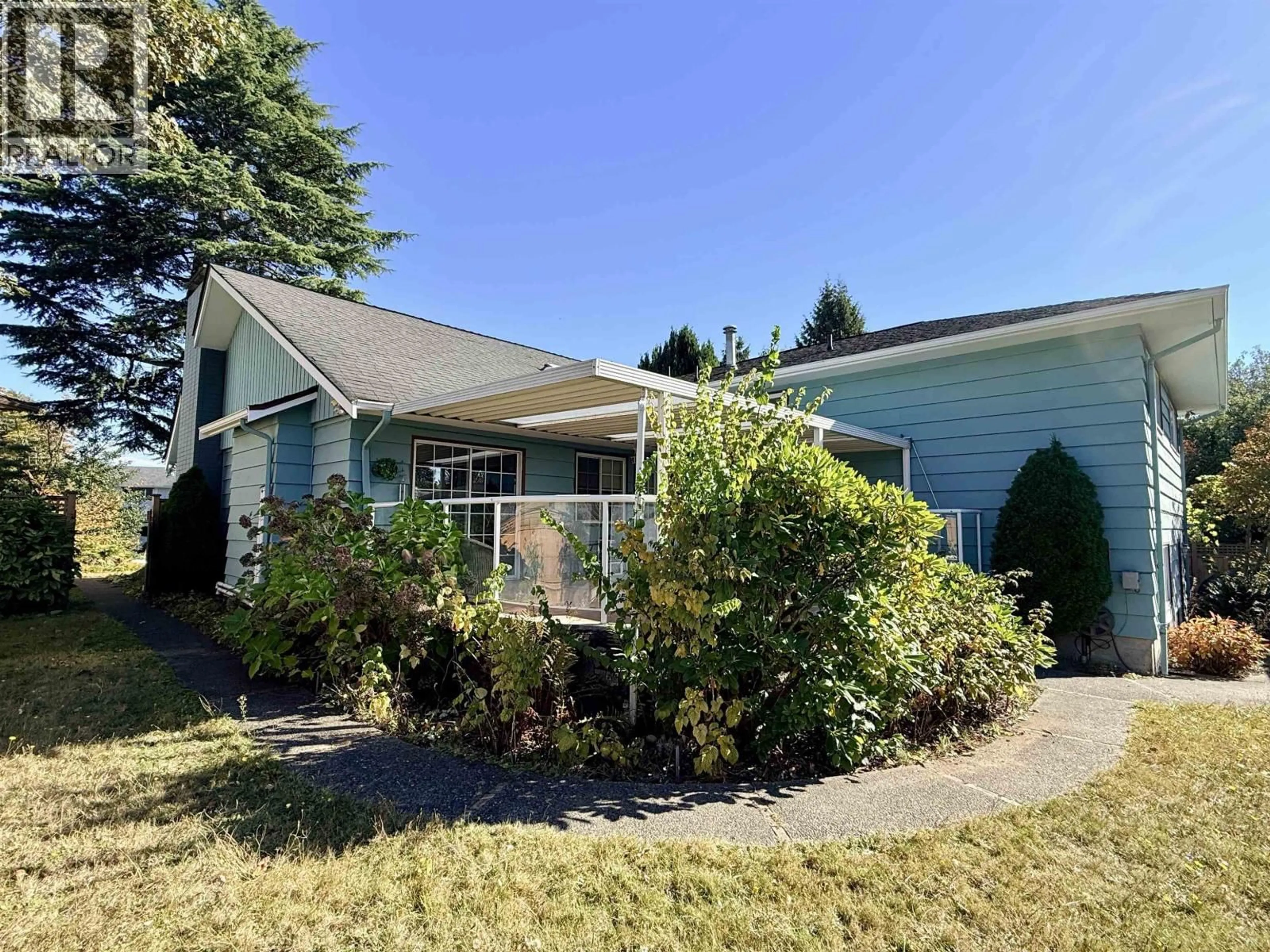 Home with vinyl exterior material, street for 7275 SHAWNEE PLACE, Vancouver British Columbia V5S2Y9
