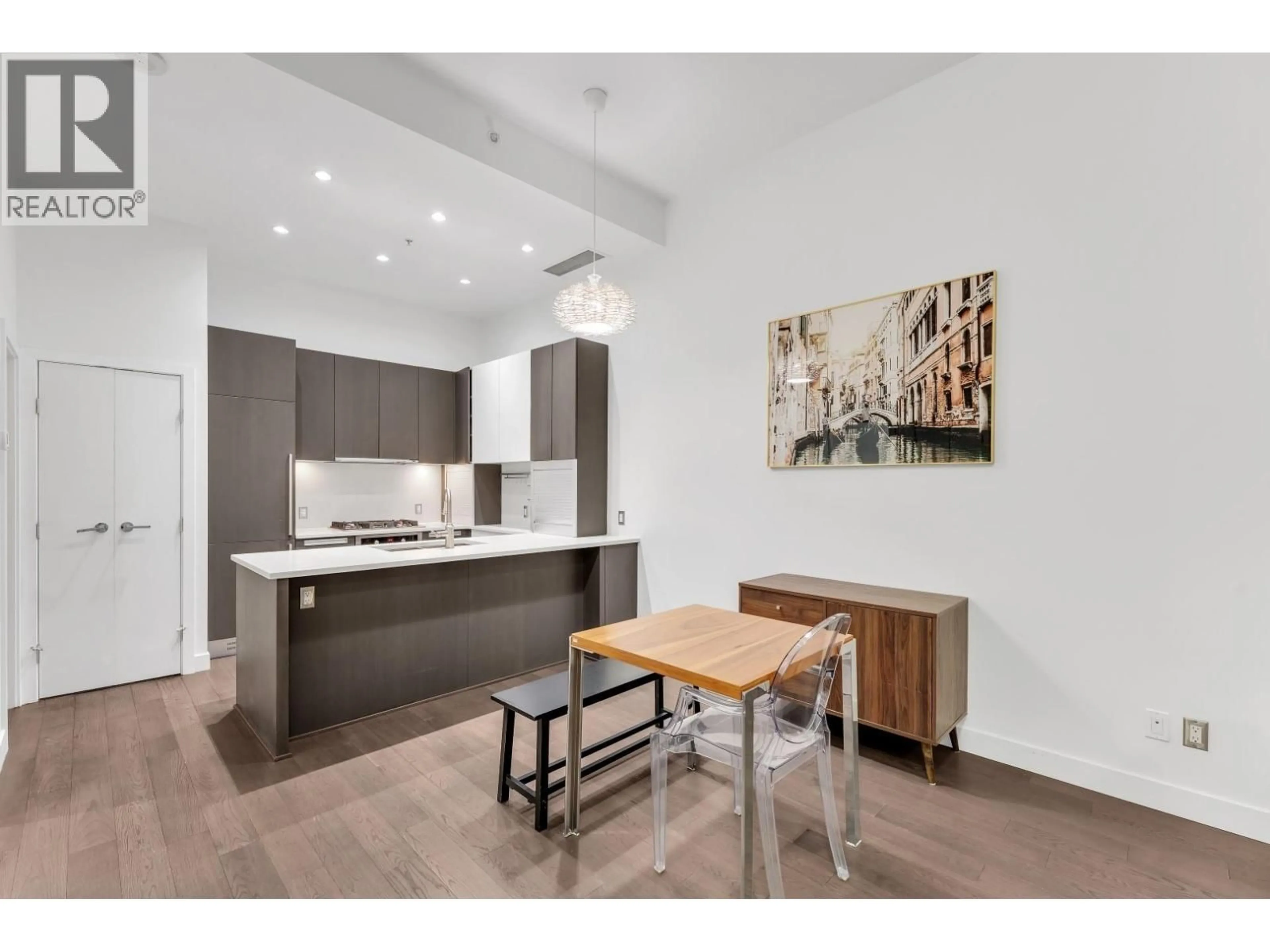 Open concept kitchen, unknown for 268 1ST AVENUE, Vancouver British Columbia V5Y3T2