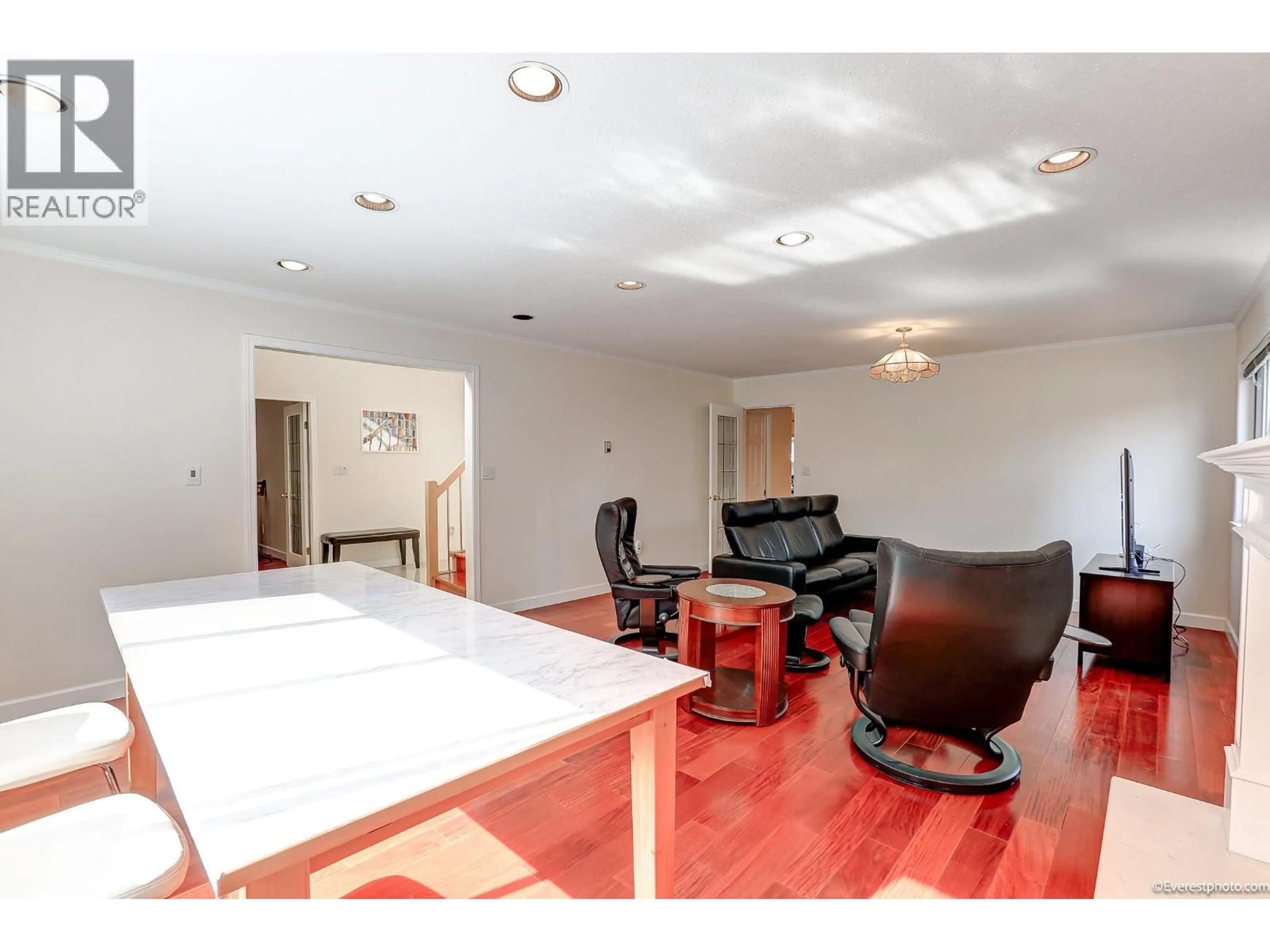 Unknown for 2403 20TH AVENUE, Vancouver British Columbia V6L1G6