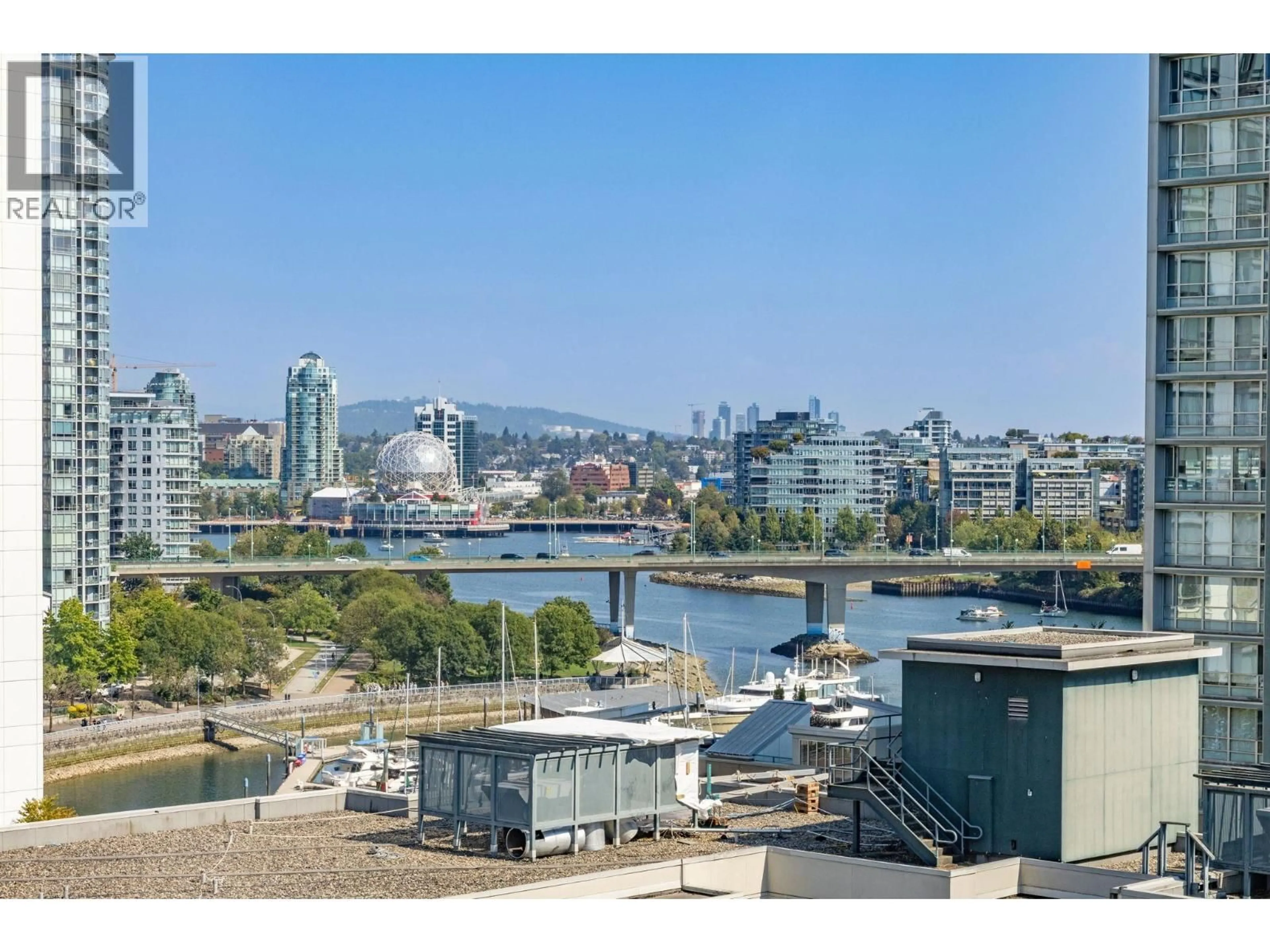A pic from outside/outdoor area/front of a property/back of a property/a pic from drone, water/lake/river/ocean view for 15D - 139 DRAKE STREET, Vancouver British Columbia V6Z2T8