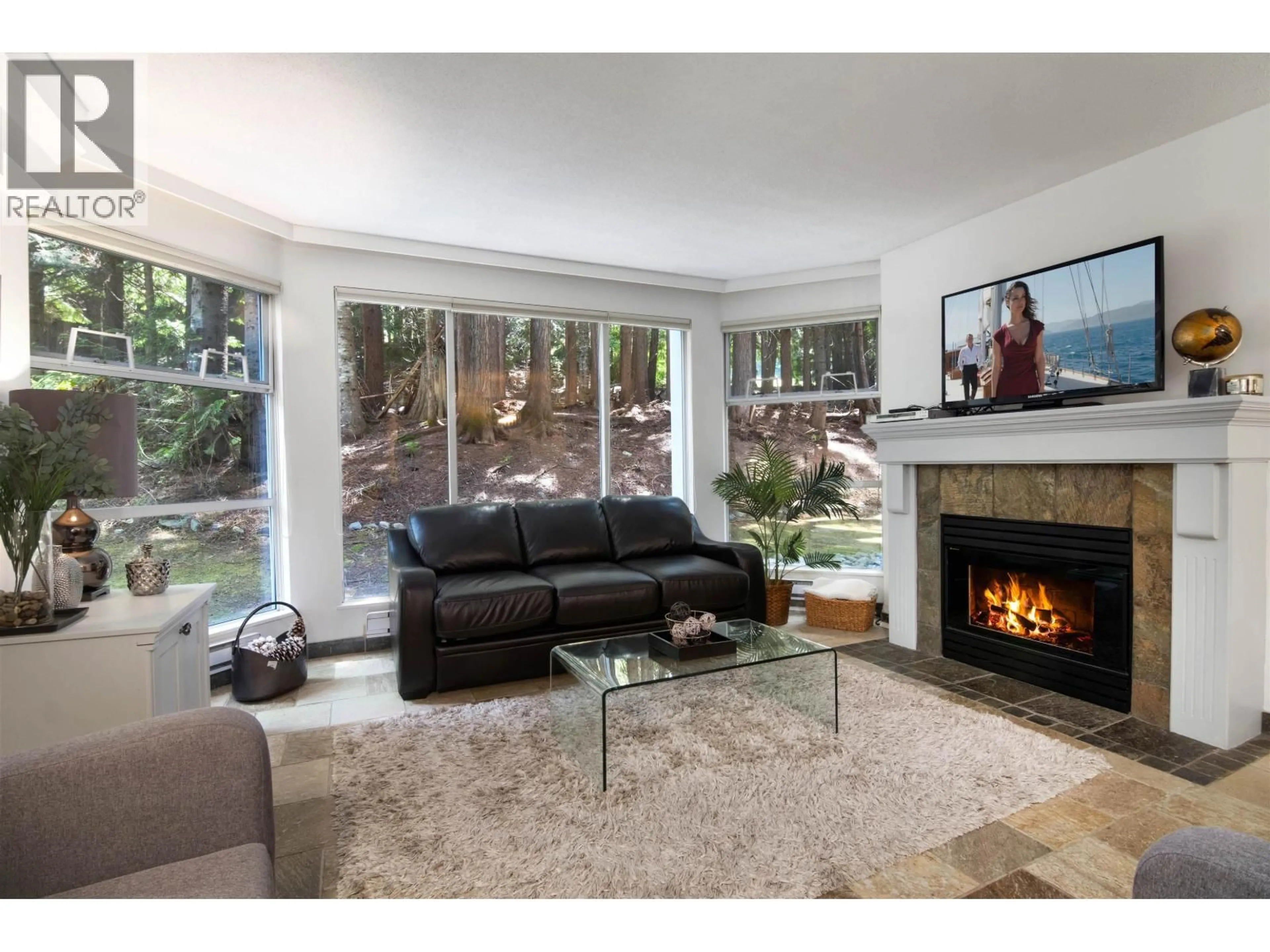 Living room with furniture, unknown for 212 - 4910 SPEARHEAD PLACE, Whistler British Columbia V0N1B4