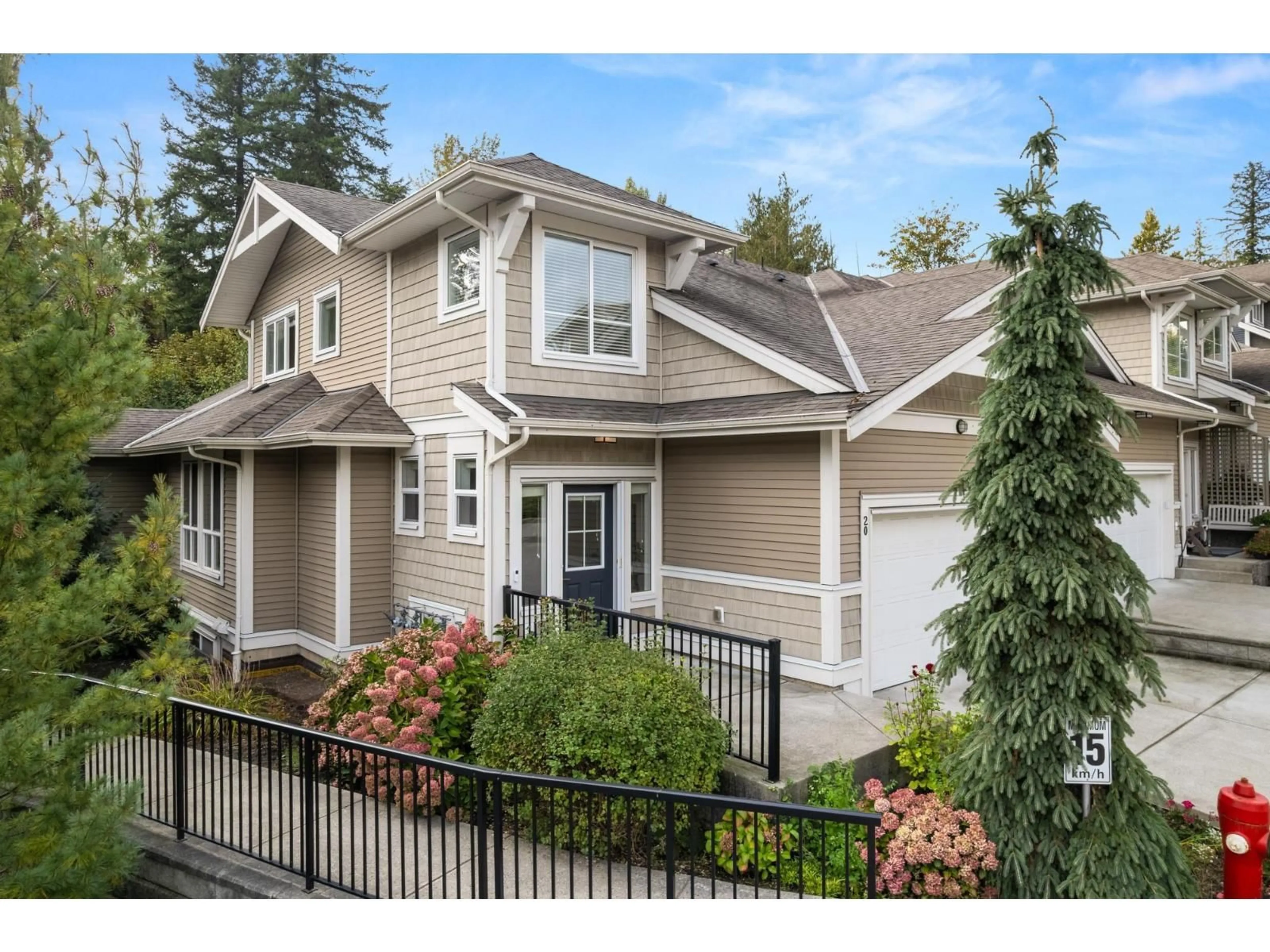 Home with vinyl exterior material, street for 20 - 7059 210, Langley British Columbia V2Y0T2