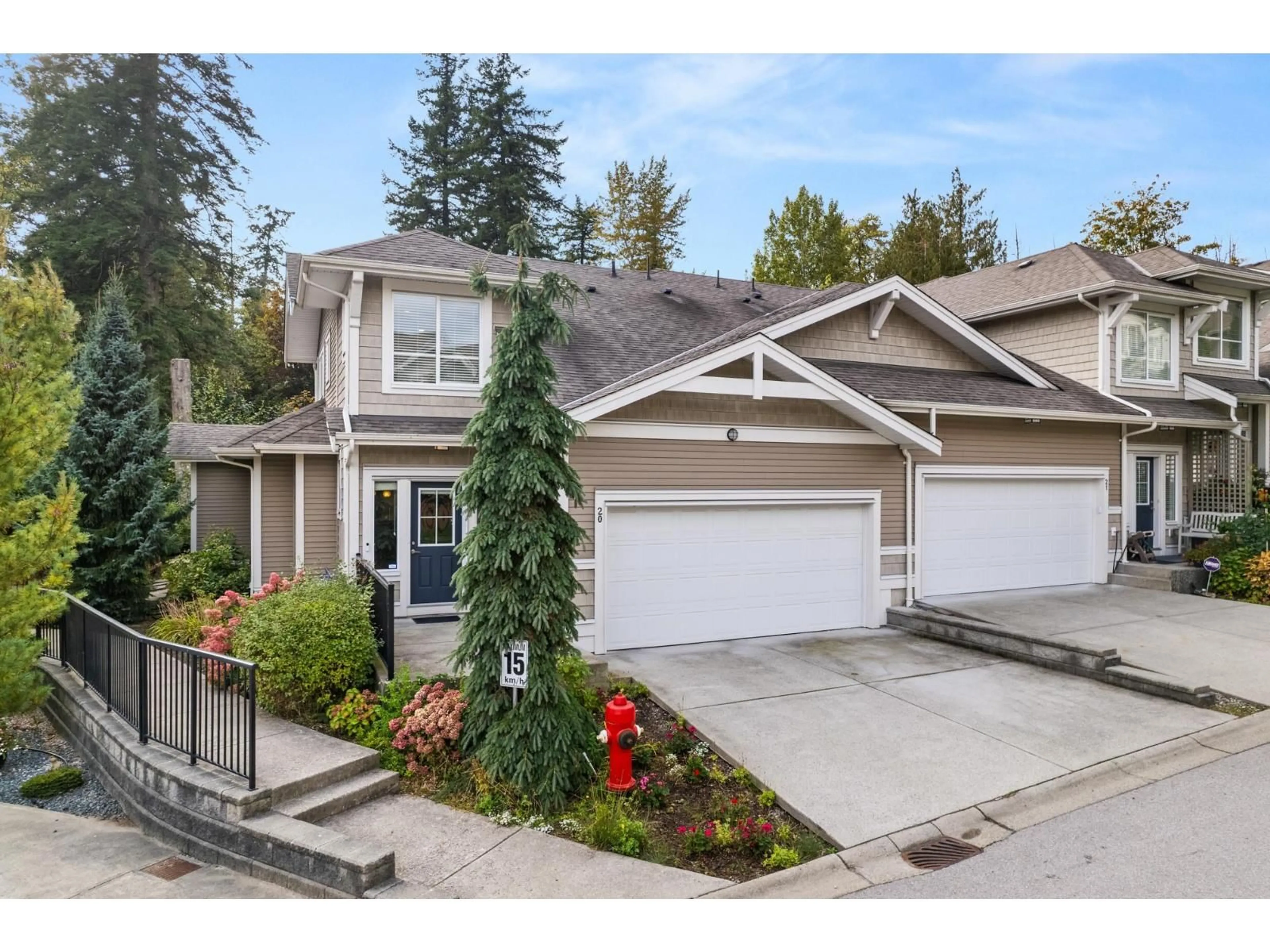 Home with vinyl exterior material, street for 20 - 7059 210, Langley British Columbia V2Y0T2