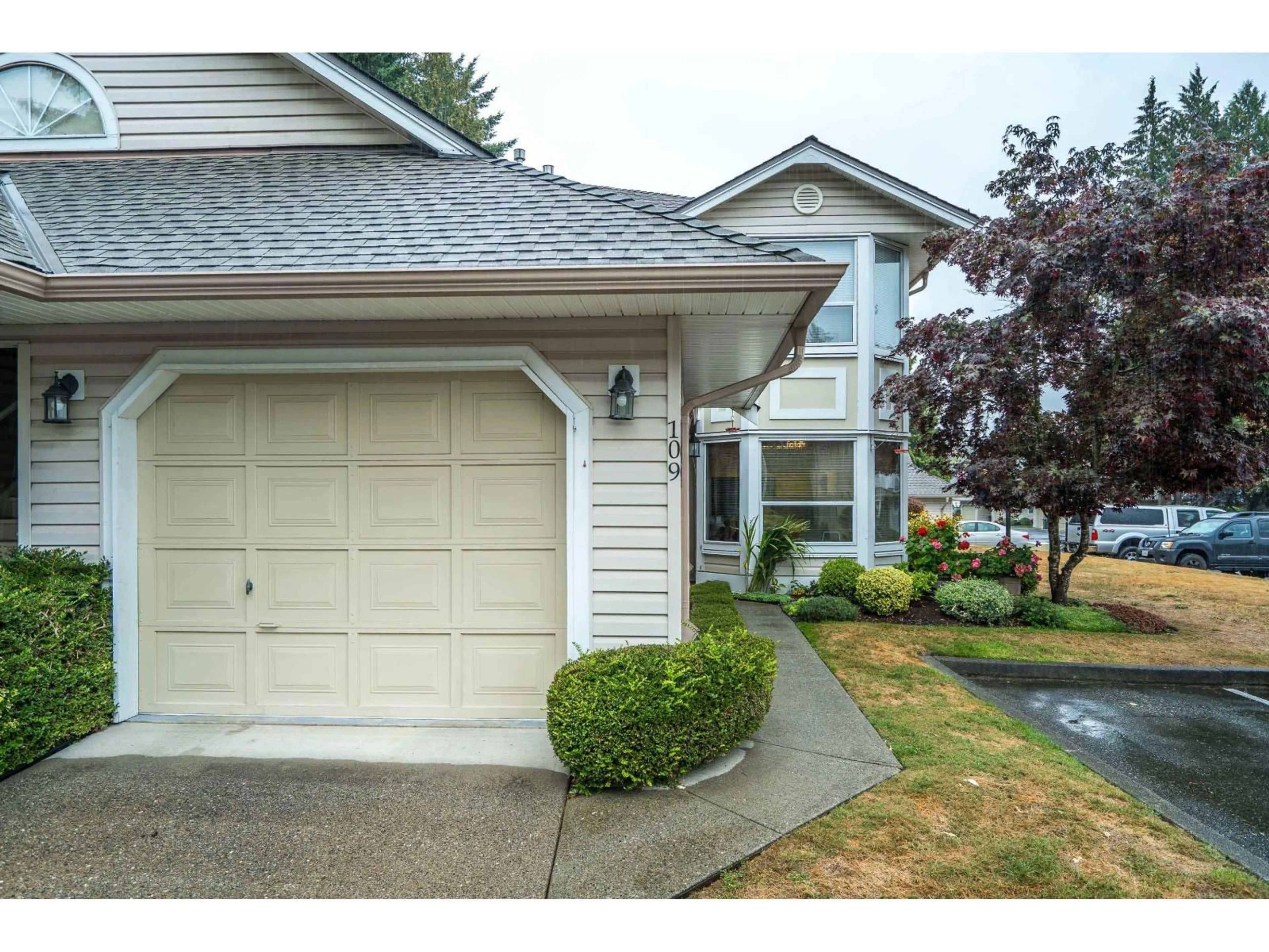 Home with vinyl exterior material, street for 109 - 16031 82ND, Surrey British Columbia V4N0N4