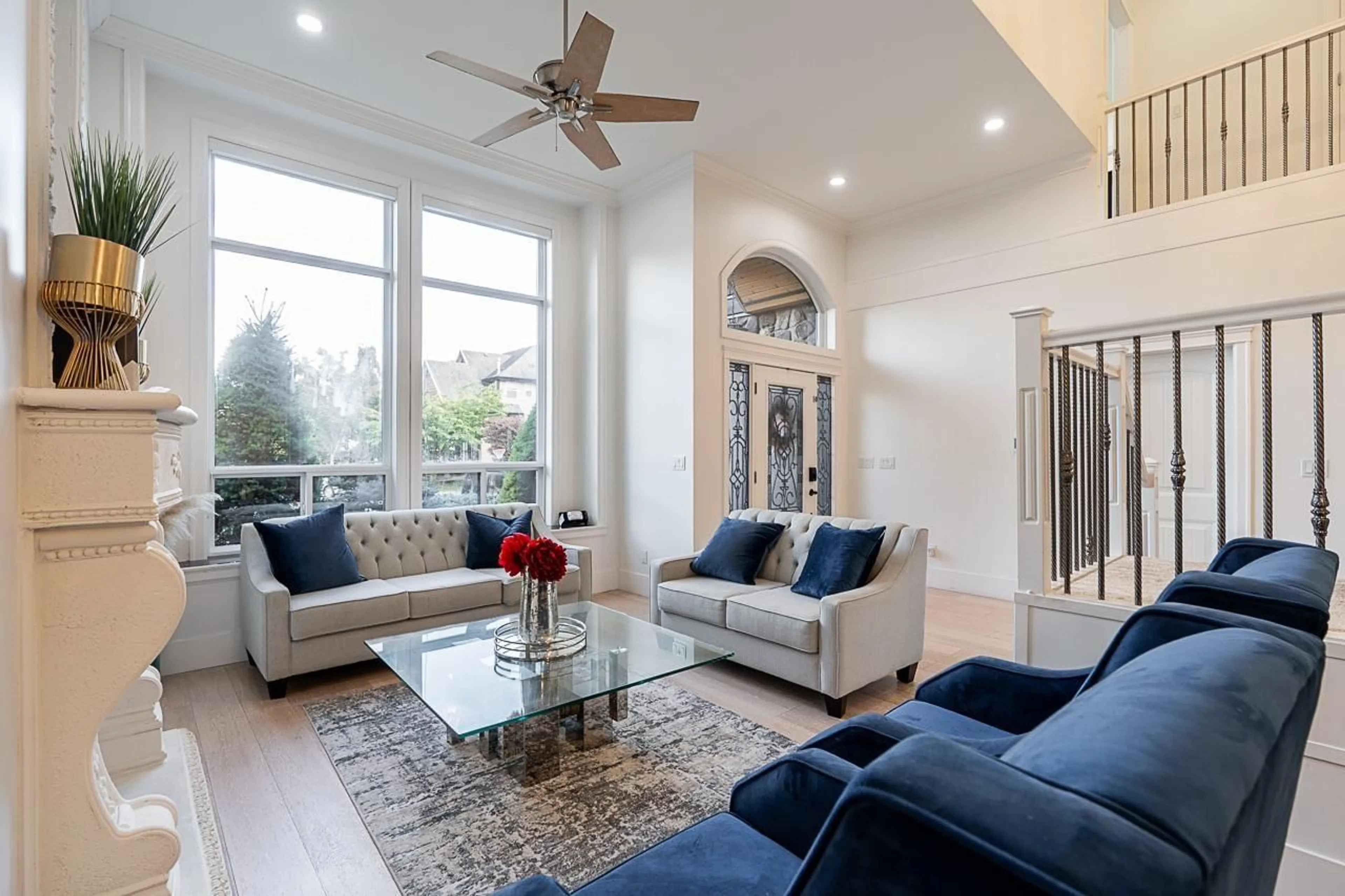 Living room with furniture, unknown for 14488 59A, Surrey British Columbia V3S7B5