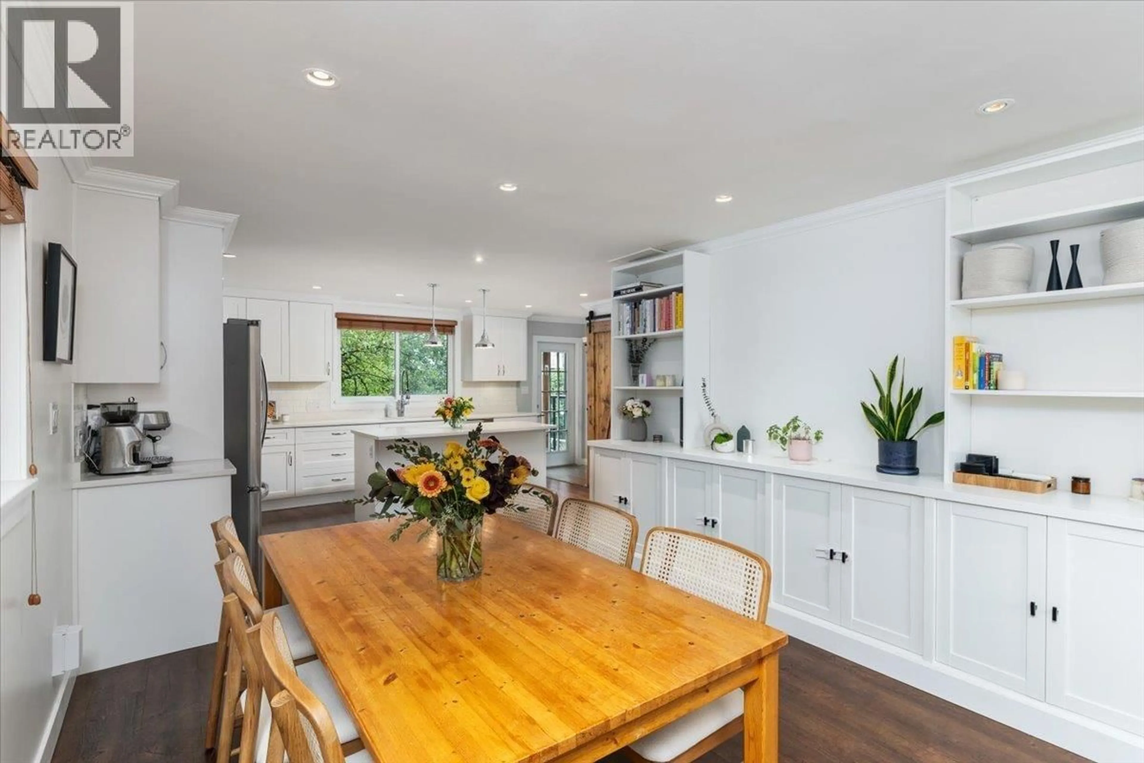 Open concept kitchen, wood/laminate floor for 4833 LANARK STREET, Vancouver British Columbia V5N3S1