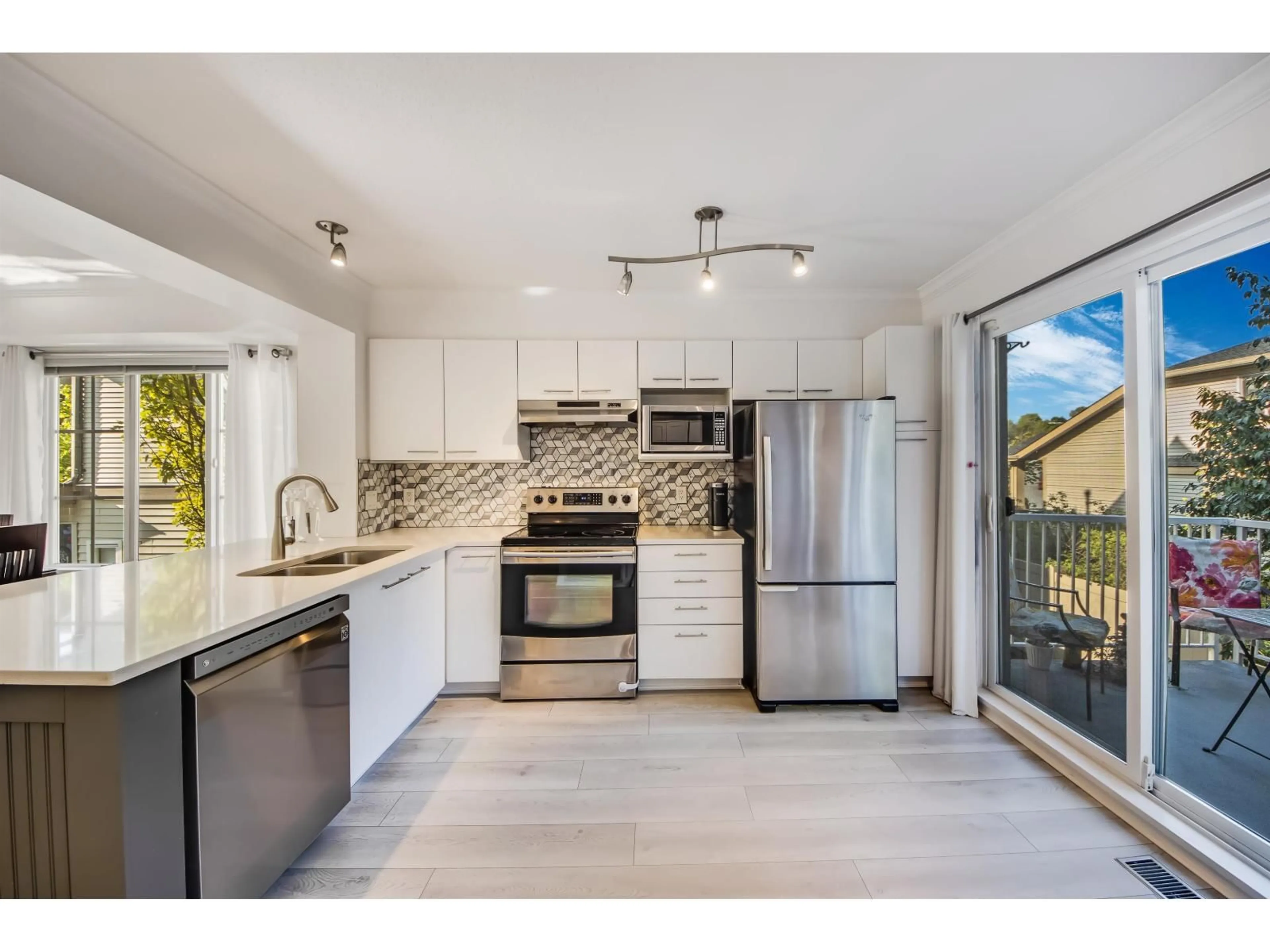 Open concept kitchen, unknown for 78 - 20560 66, Langley British Columbia V2Y2Y8