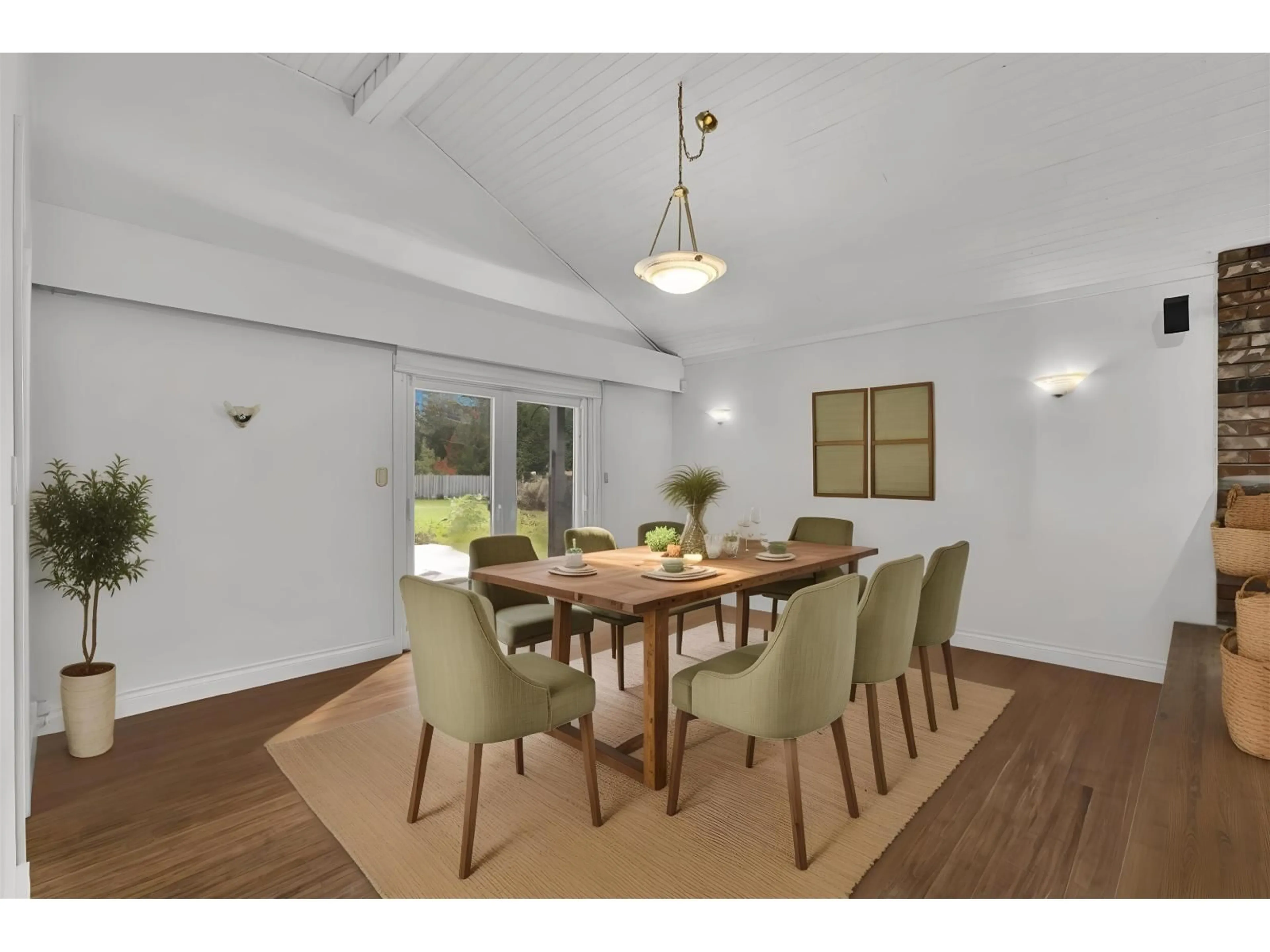 Dining room, wood/laminate floor for 4655 SADDLEHORN, Langley British Columbia V2Z2L7