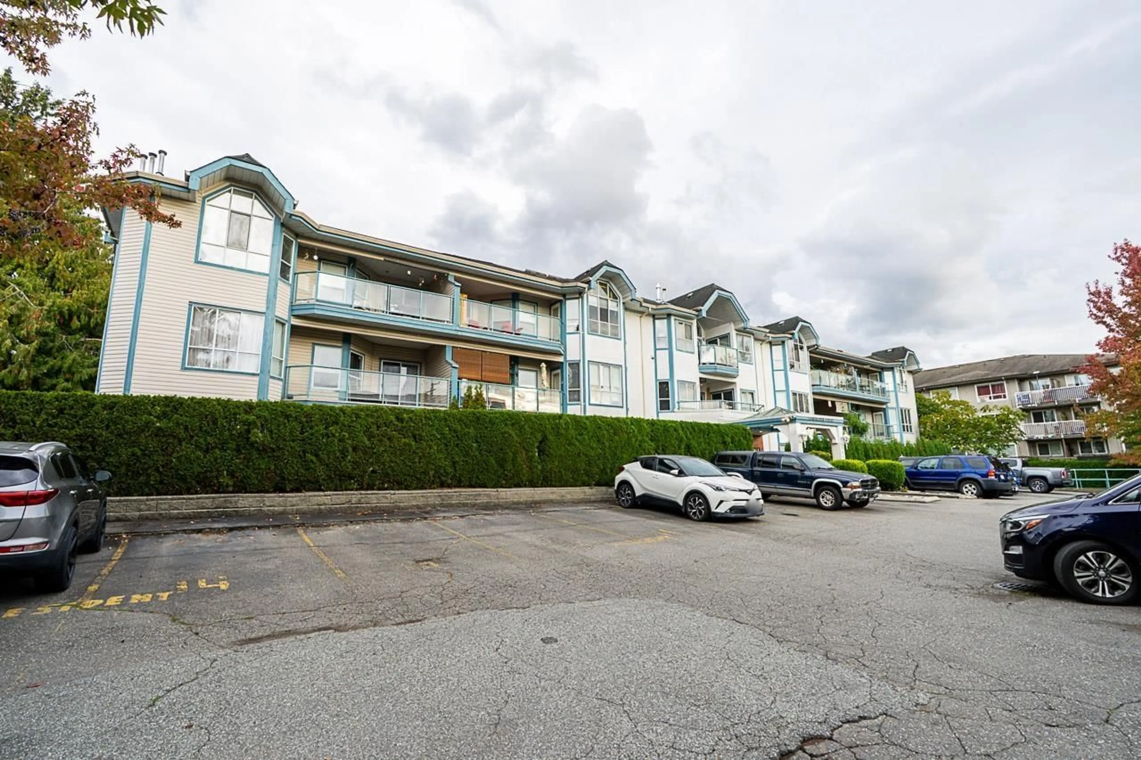 Patio, unknown for 403 - 5646 200, Langley British Columbia V3A1M8