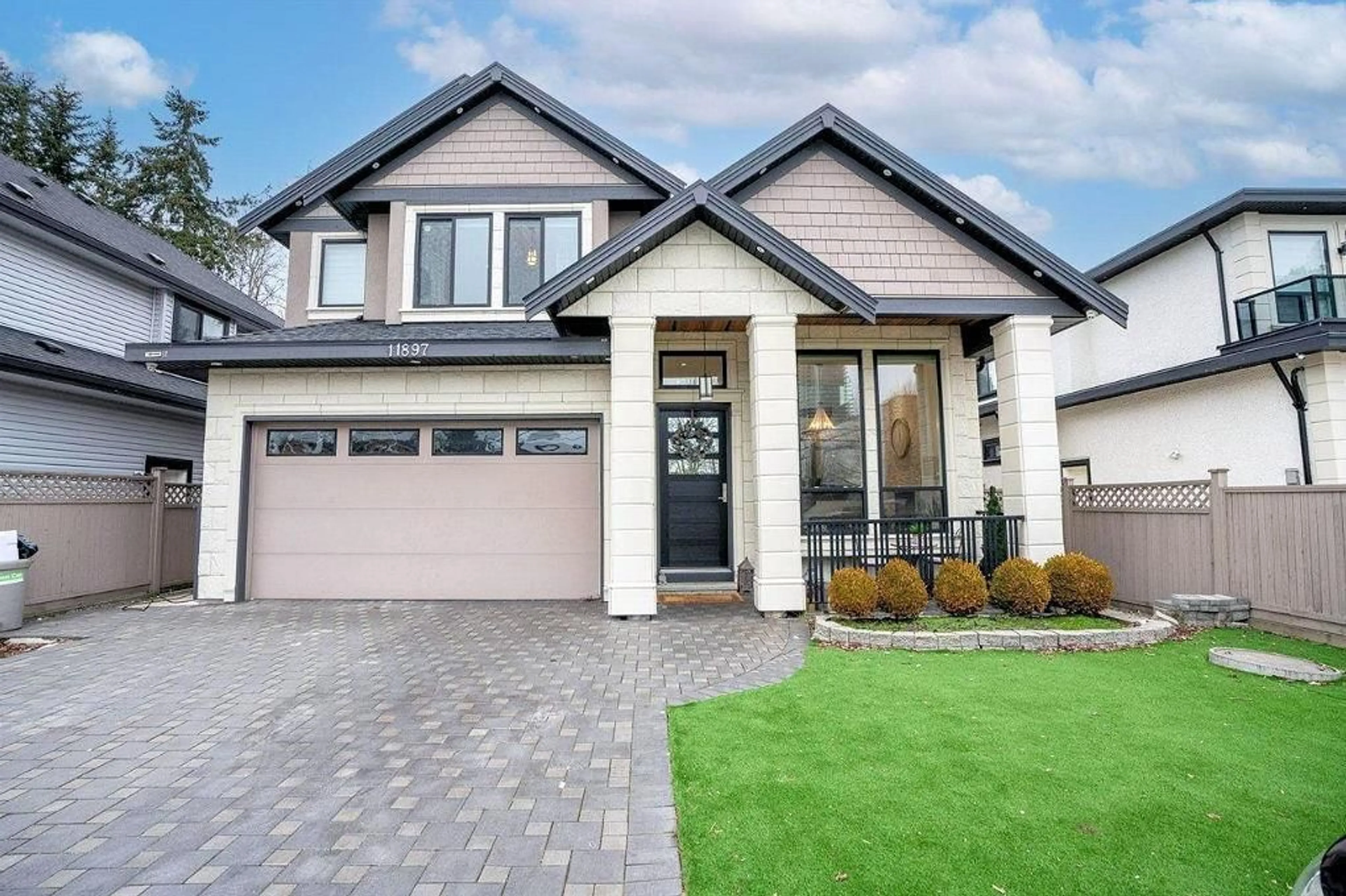 Home with vinyl exterior material, street for 11897 82, Delta British Columbia V4C2C6