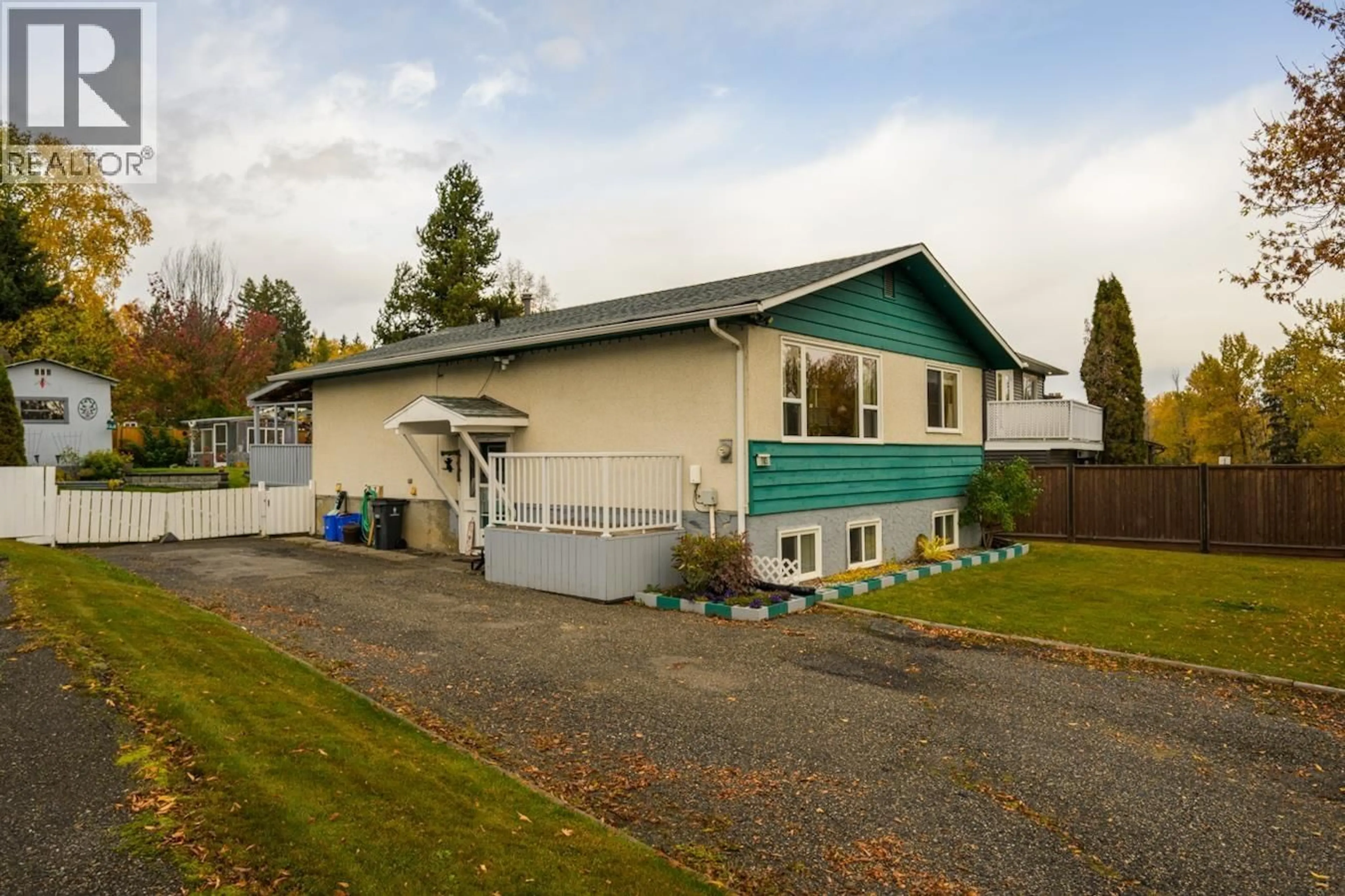 Home with vinyl exterior material, unknown for 783 NORTH OSPIKA BOULEVARD, Prince George British Columbia V2M6K6