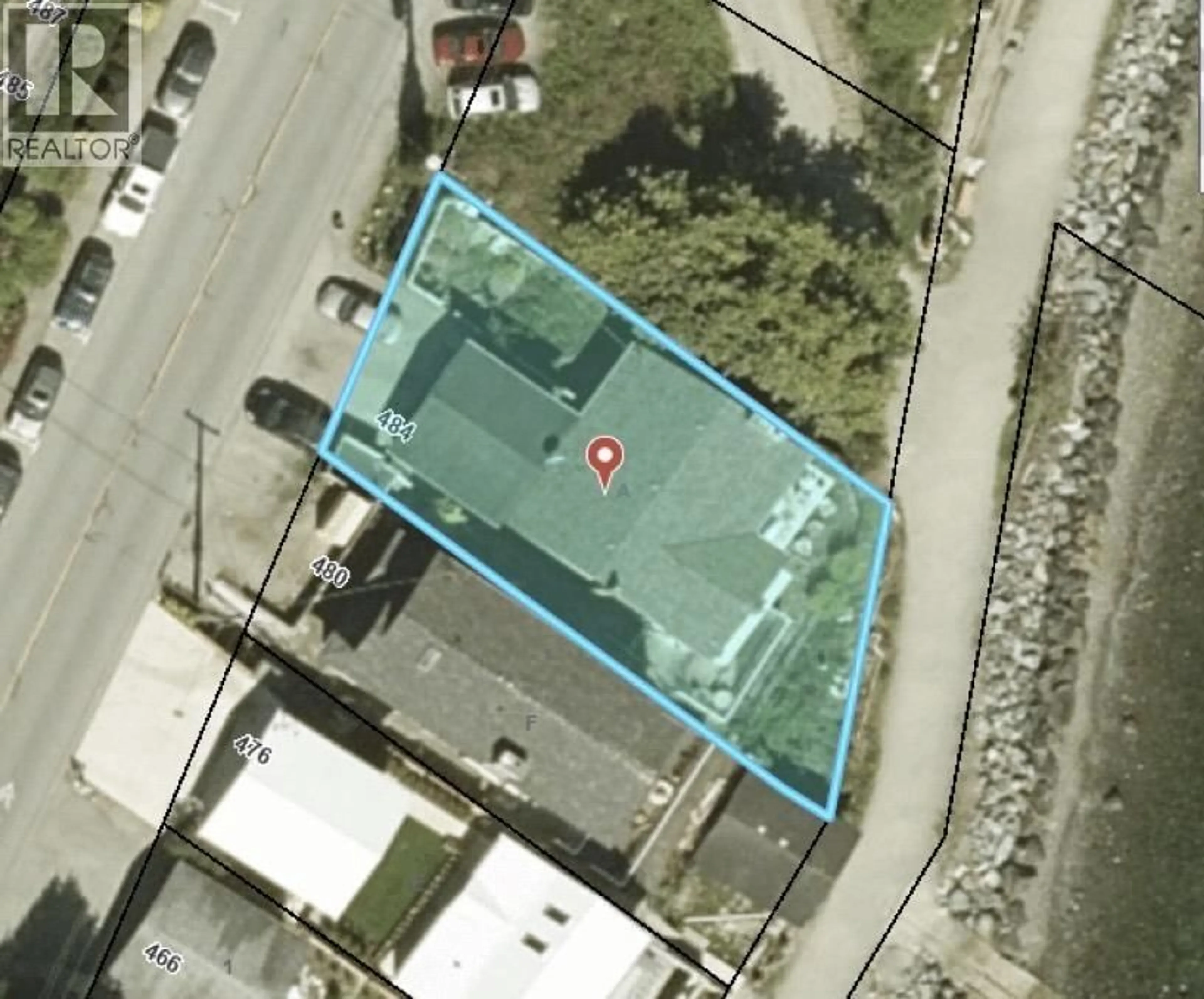 A pic from outside/outdoor area/front of a property/back of a property/a pic from drone, street for 484 MARINE DRIVE, Gibsons British Columbia V0N1V0