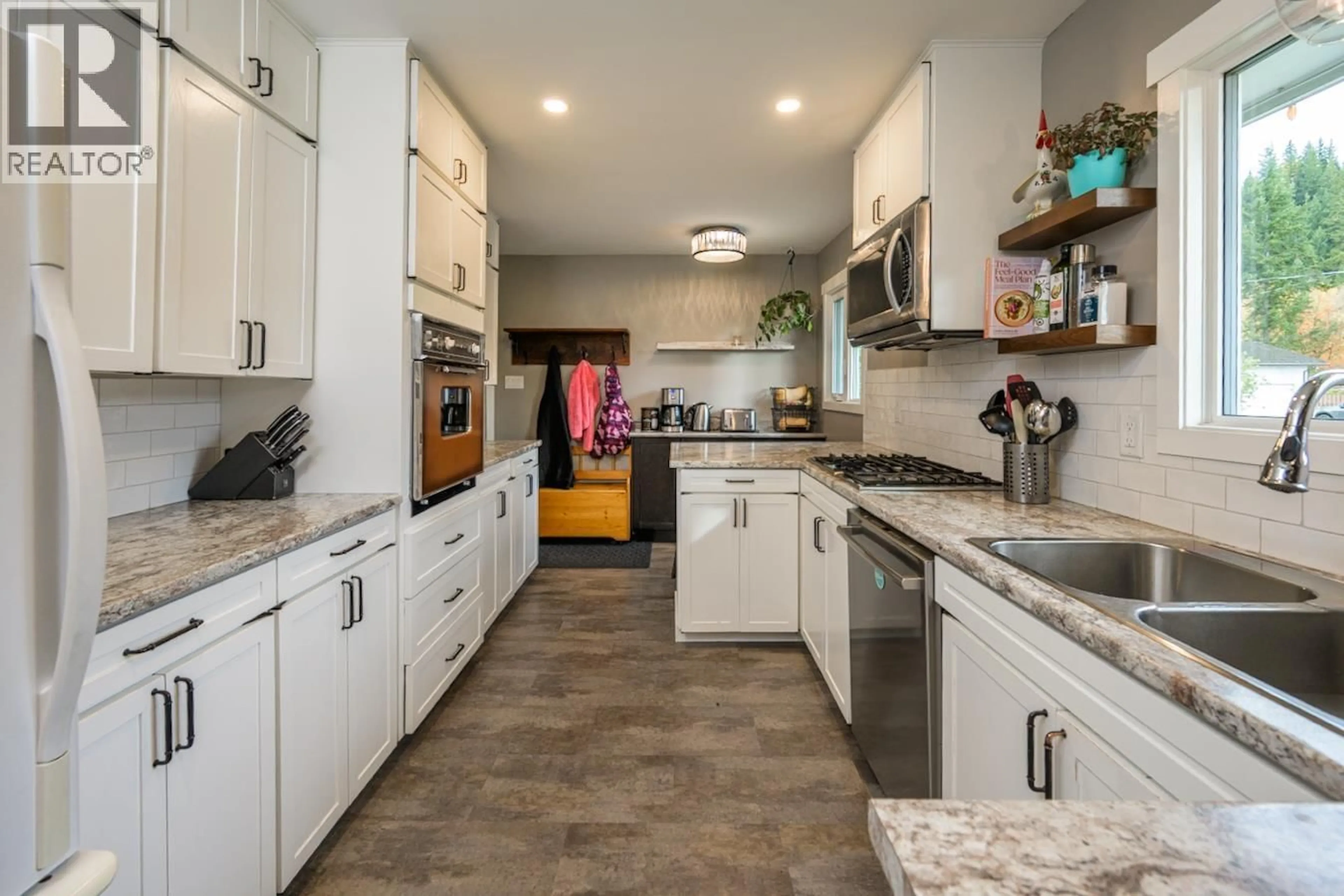 Unknown for 2141 GREGORY PLACE, Prince George British Columbia V2K1C1