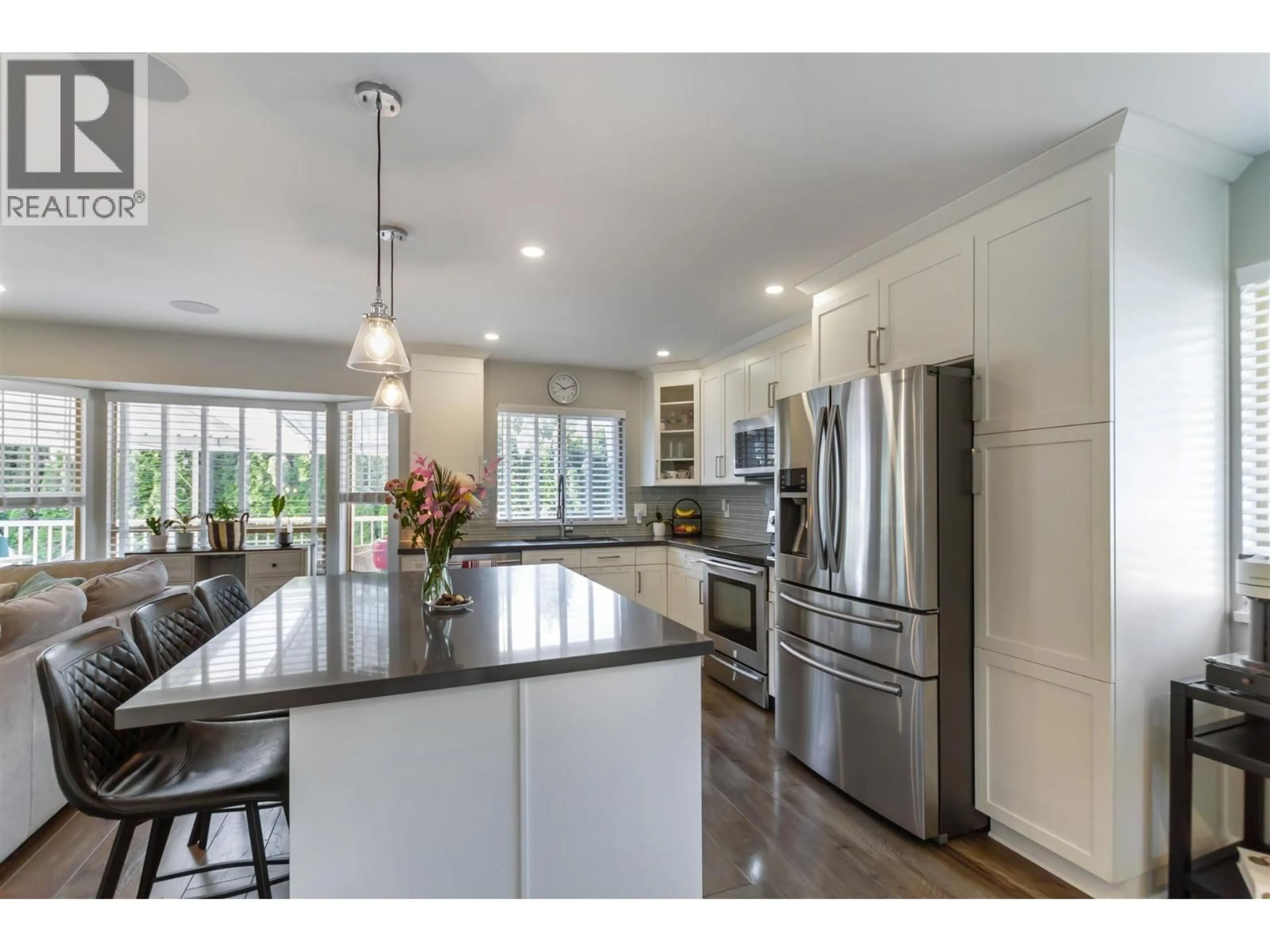 Open concept kitchen, ceramic/tile floor for 23675 108 LOOP, Maple Ridge British Columbia V2W1B2