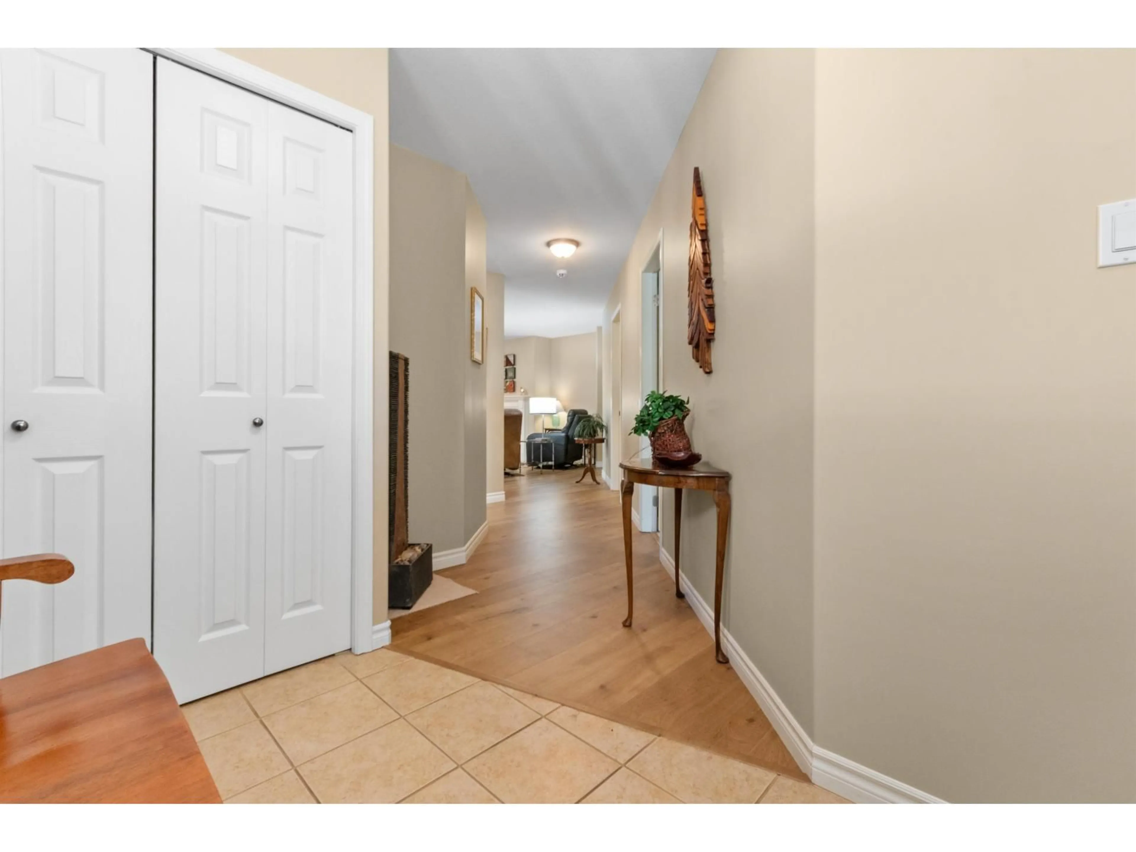 Indoor entryway for 2 - 7291 MORROW ROAD, Agassiz British Columbia V0M1A2