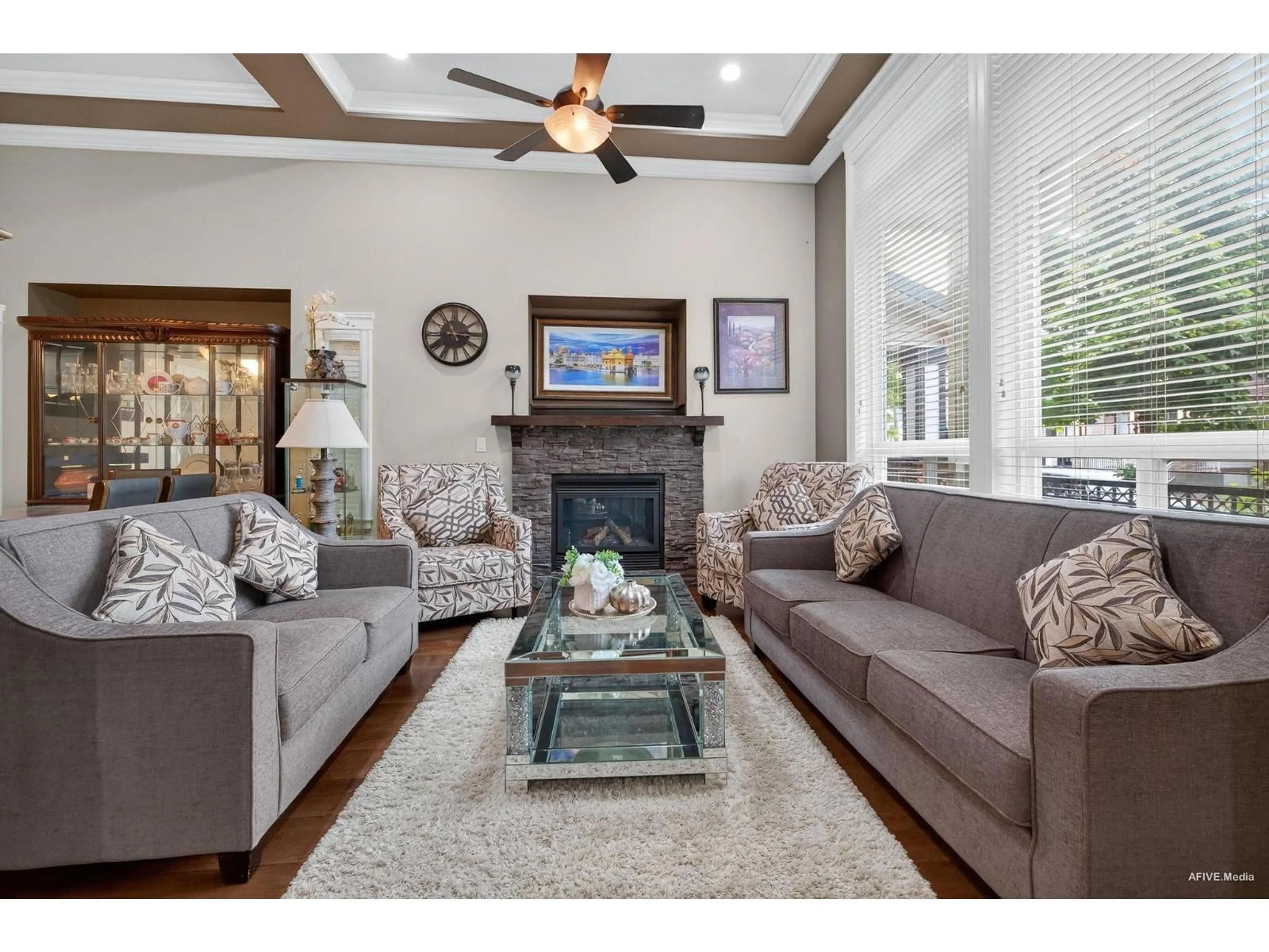 Living room with furniture, unknown for 17372 64A, Surrey British Columbia V3S2H8