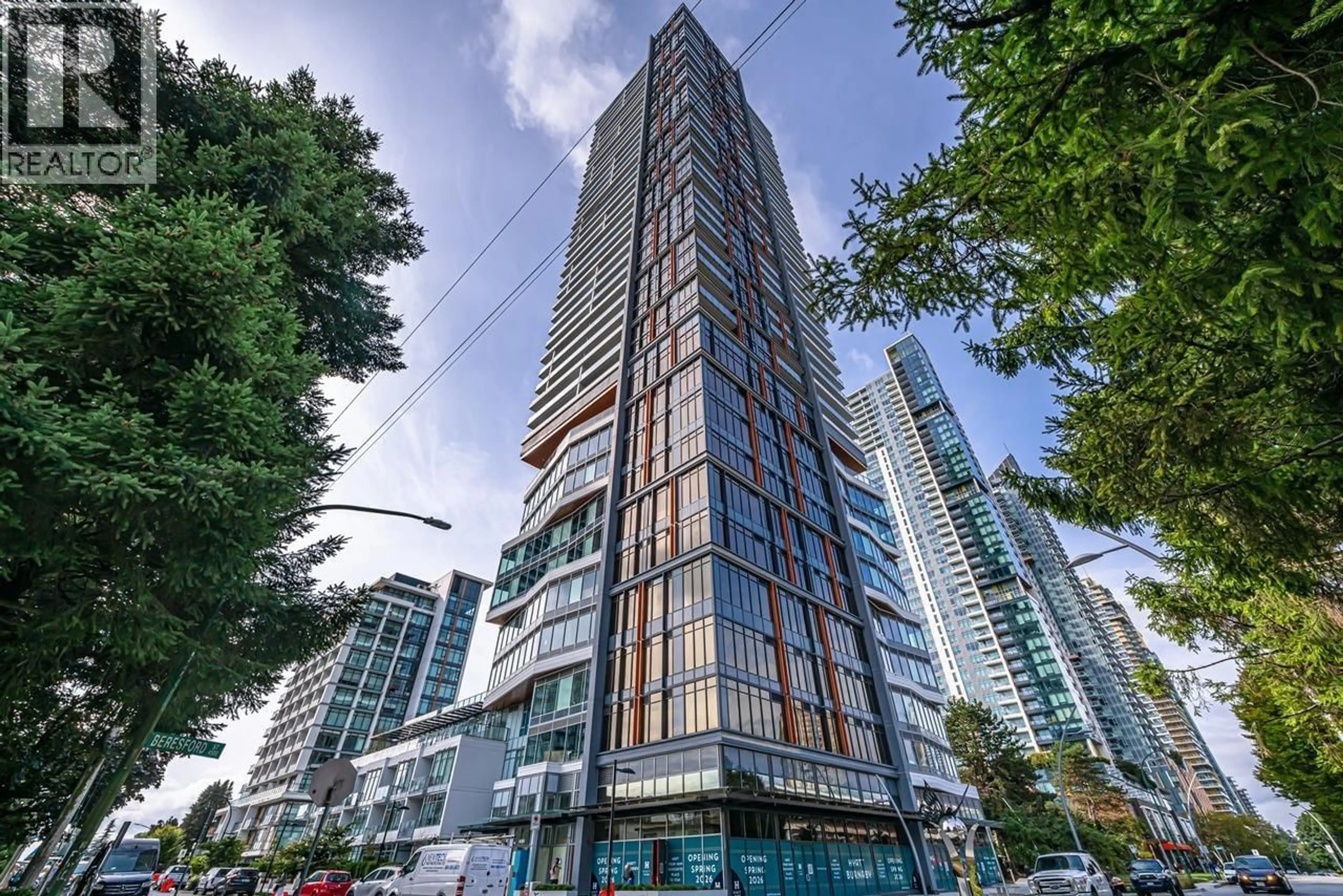Indoor foyer for 2309 - 6511 SUSSEX AVENUE, Burnaby British Columbia V5H0K5